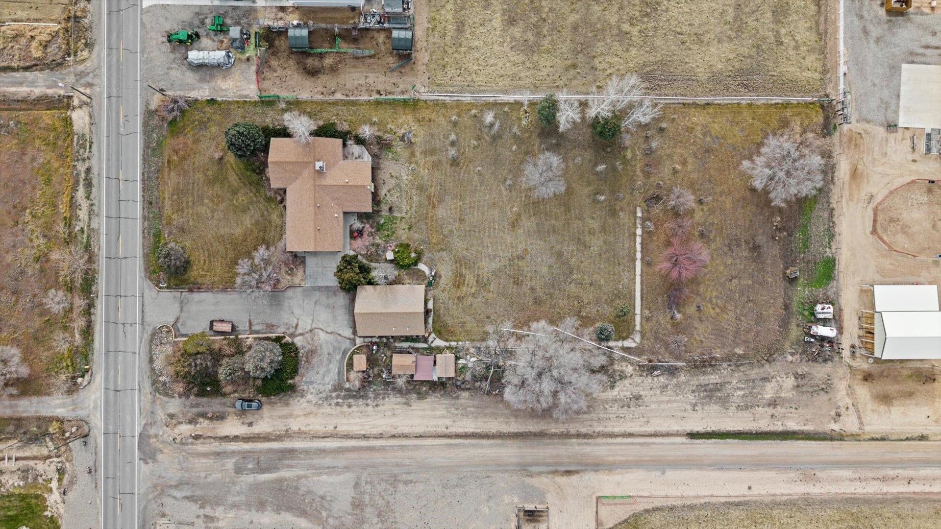 1195 17 1/2 Road Property Photo 7