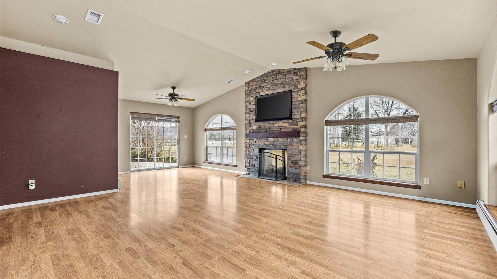 1195 17 1/2 Road Property Photo 12