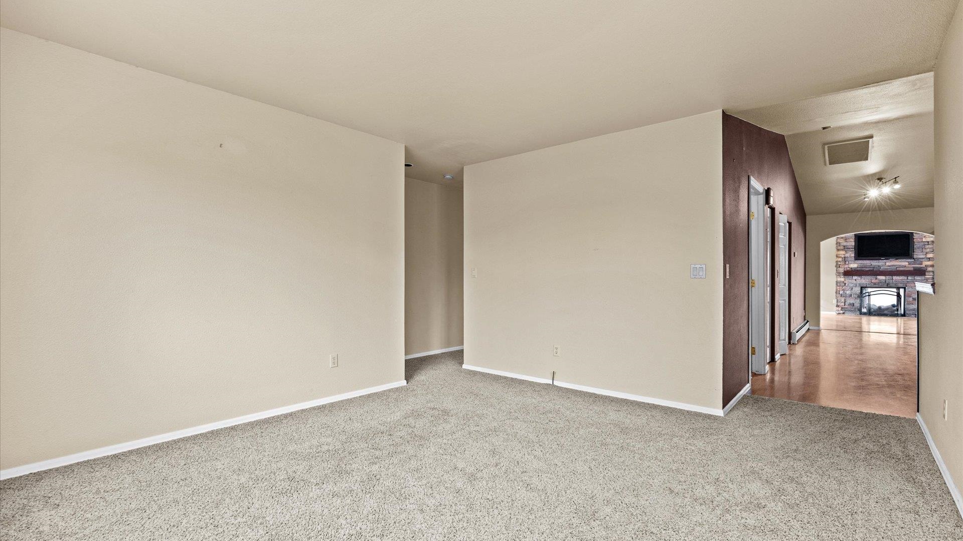 1195 17 1/2 Road Property Photo 23