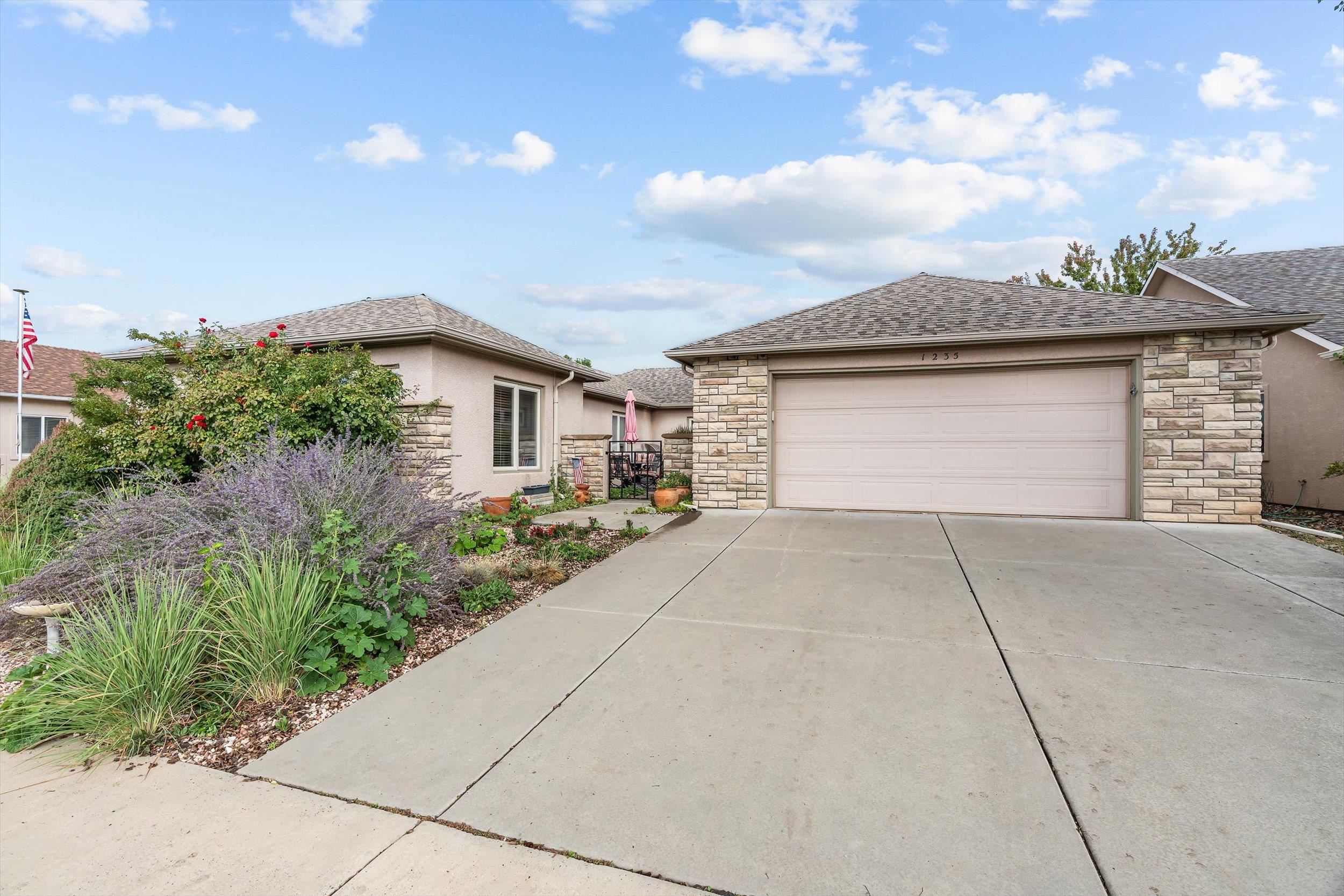 1235 Wolf Creek Court Property Photo 1