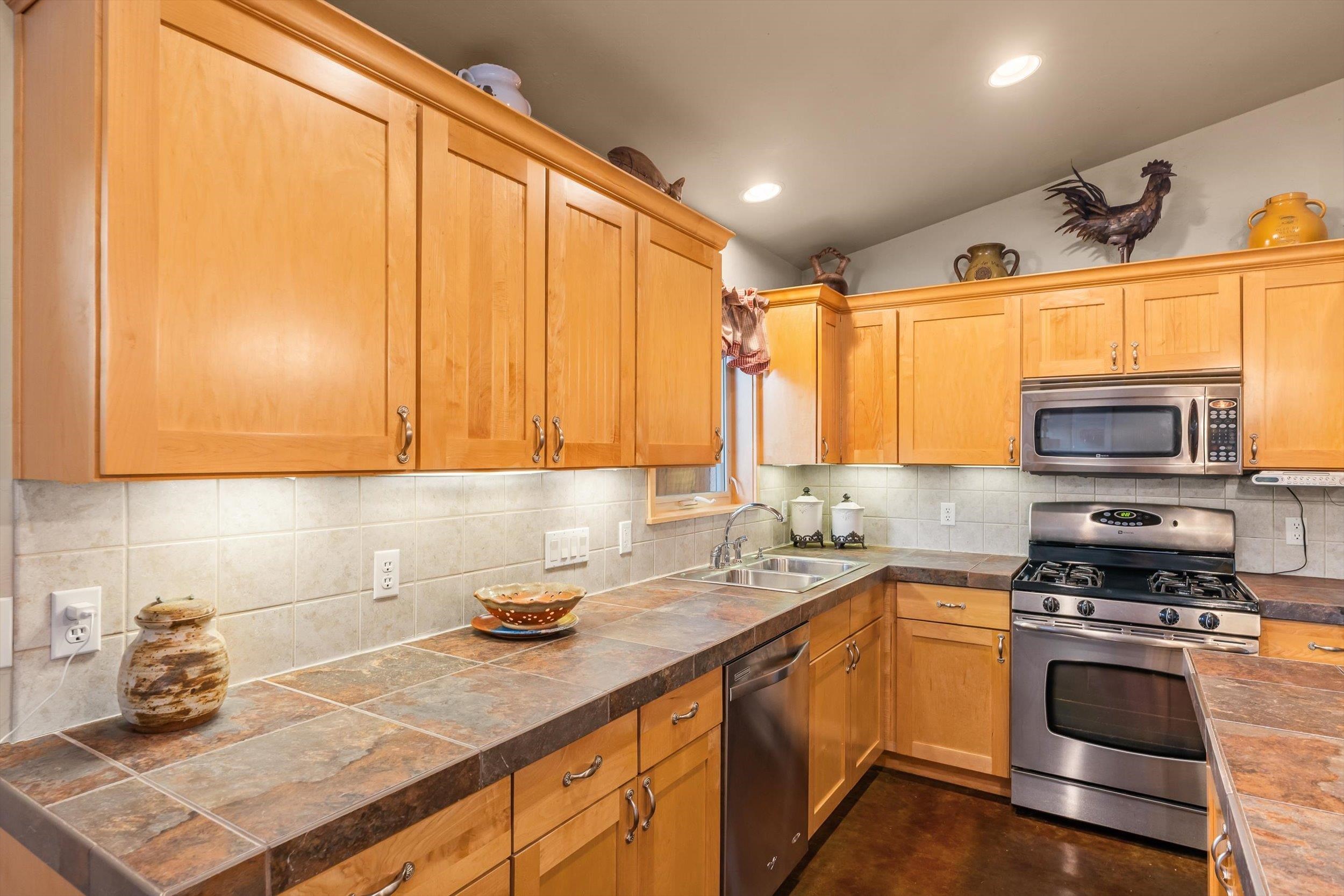 1235 Wolf Creek Court Property Photo 12