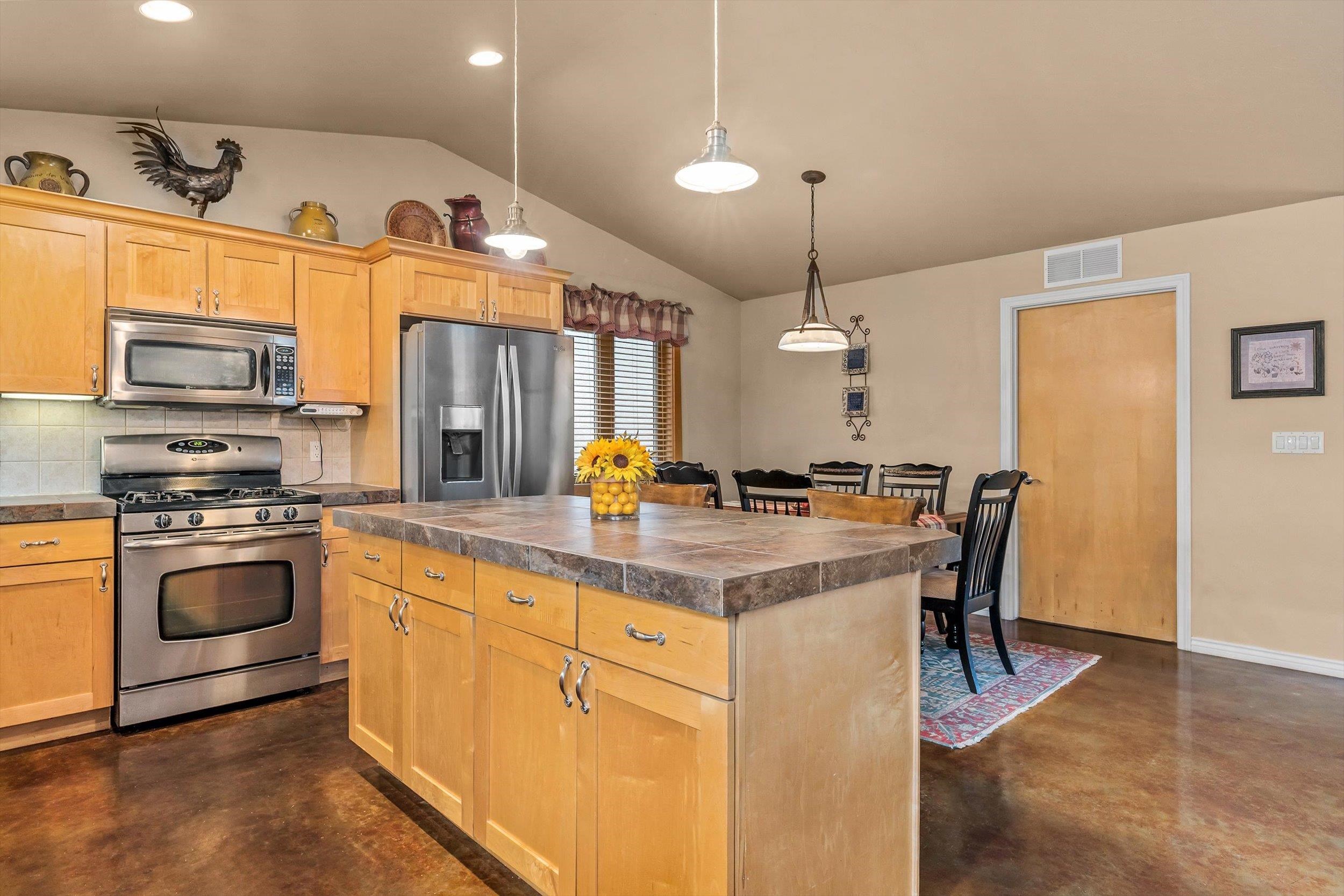 1235 Wolf Creek Court Property Photo 16