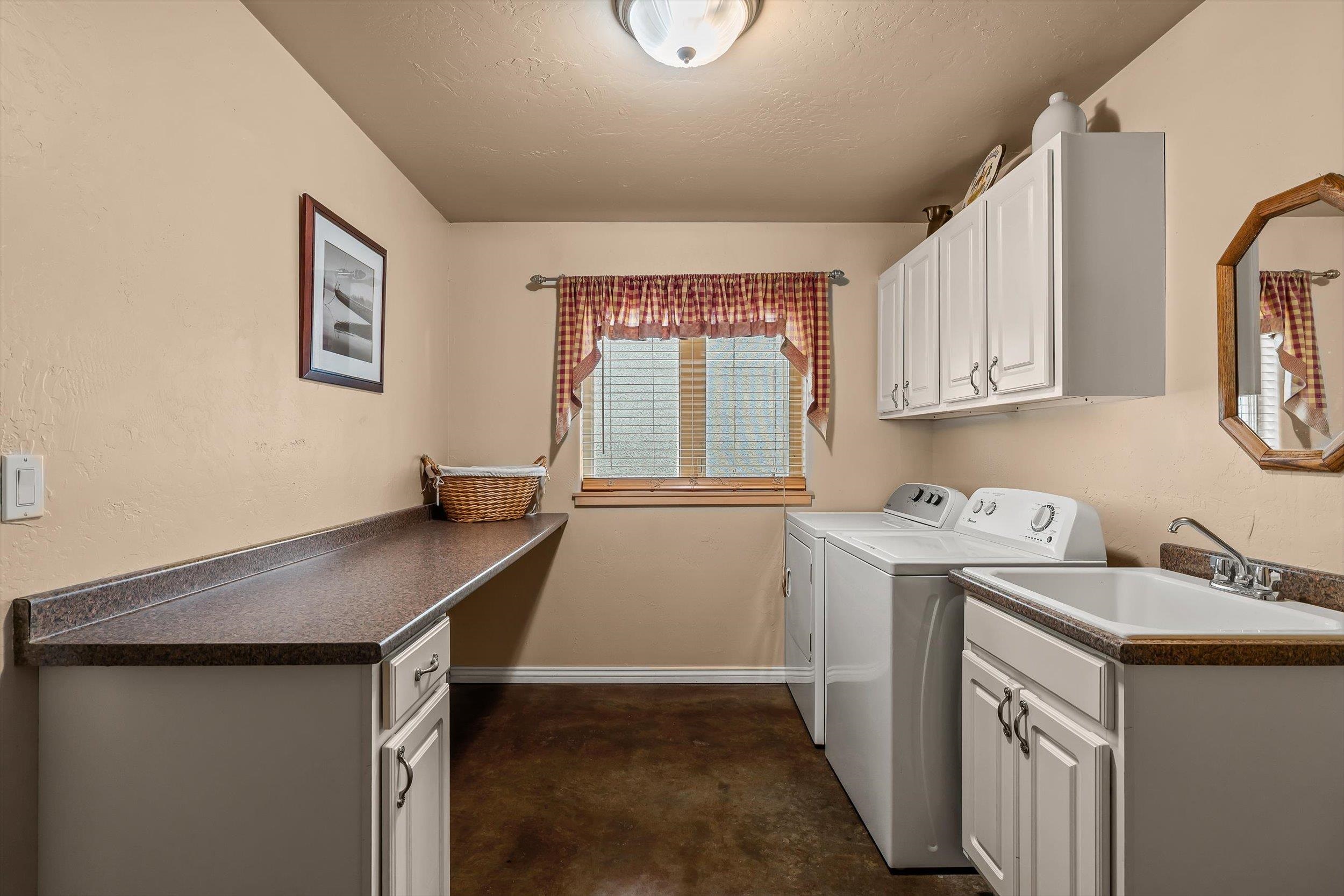 1235 Wolf Creek Court Property Photo 33
