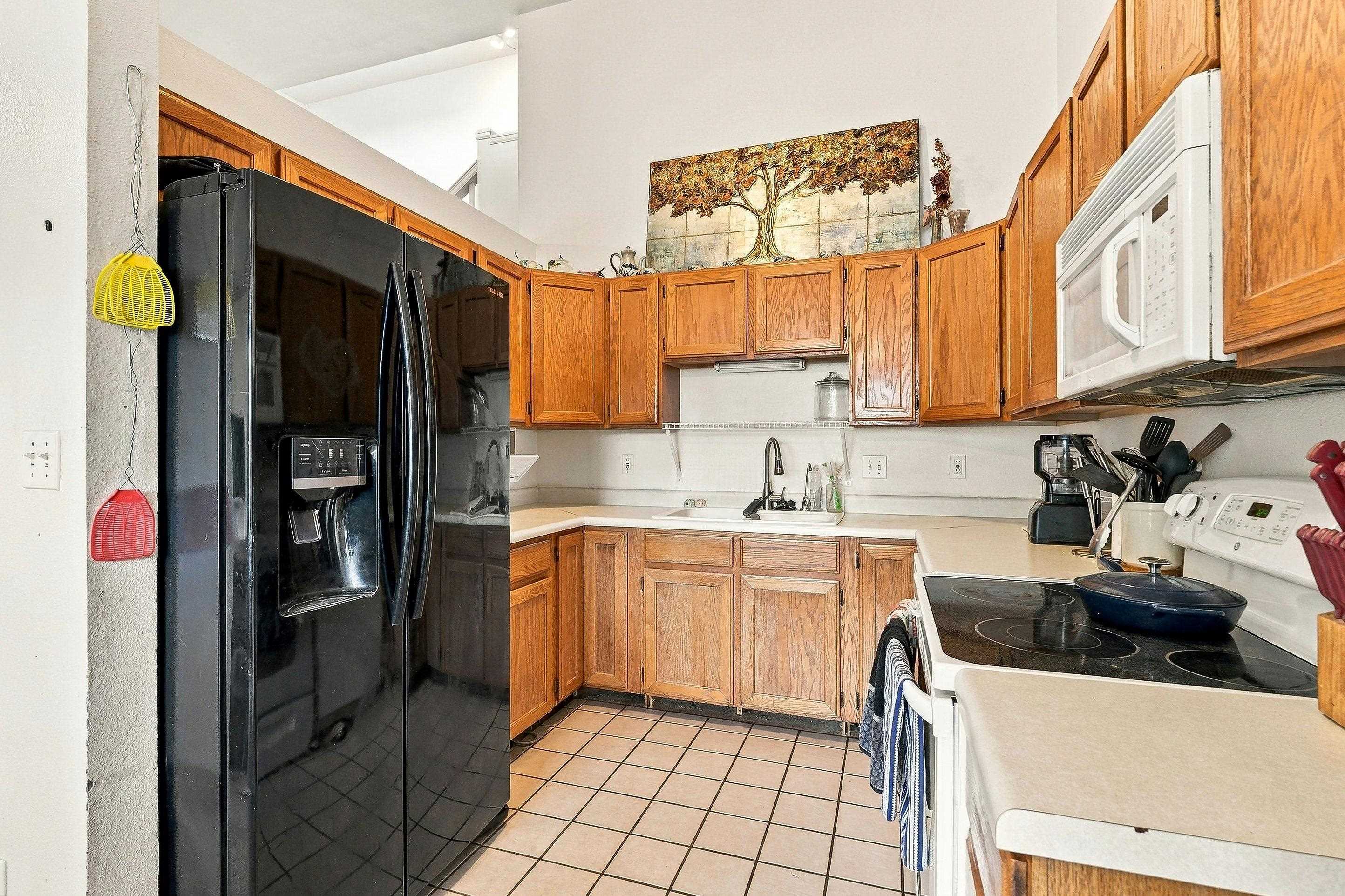 559 W Willow Court Property Photo 9