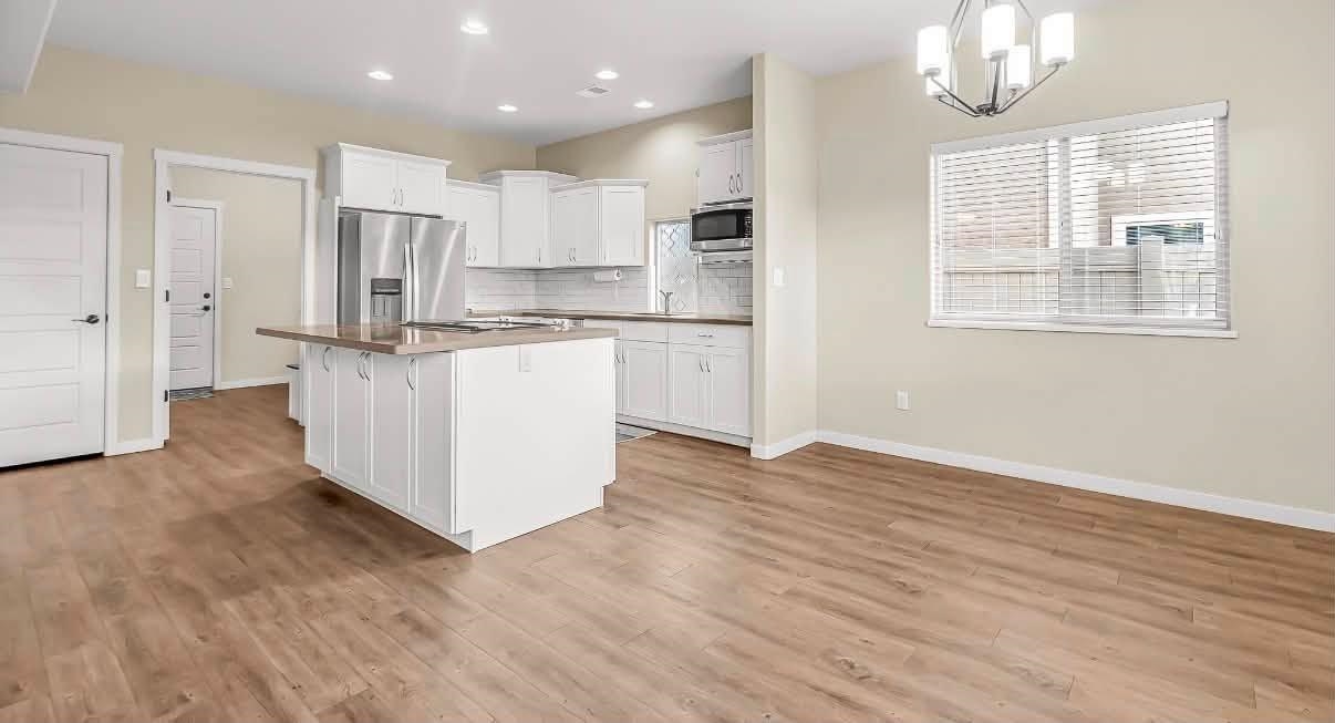 2477 Tiptop Avenue Property Photo 10