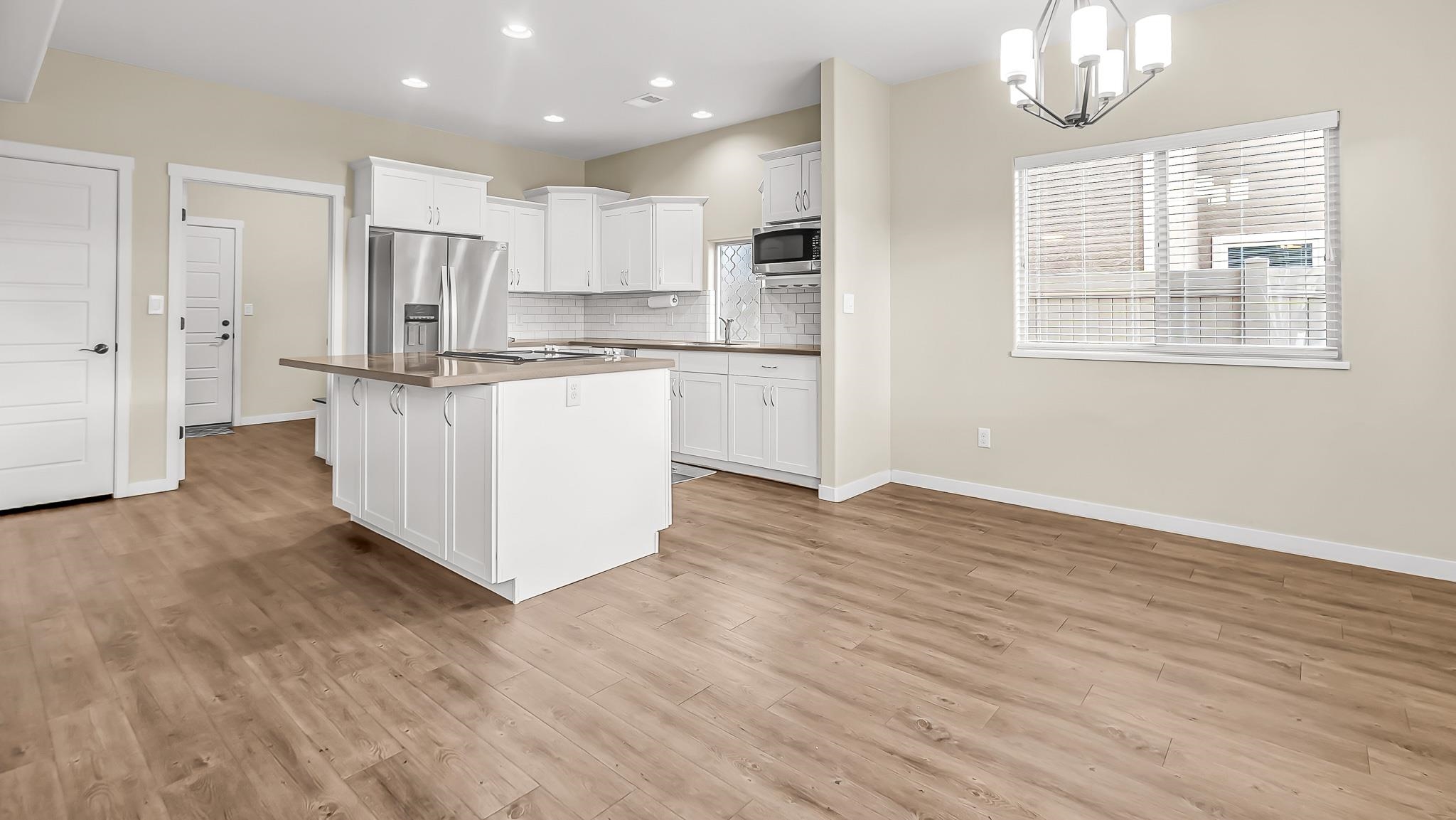 2477 Tiptop Avenue Property Photo 12