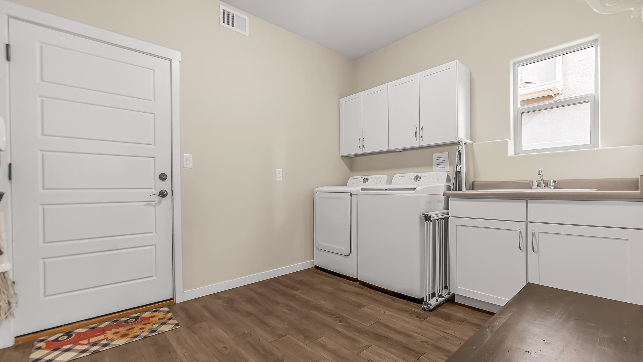 2477 Tiptop Avenue Property Photo 20