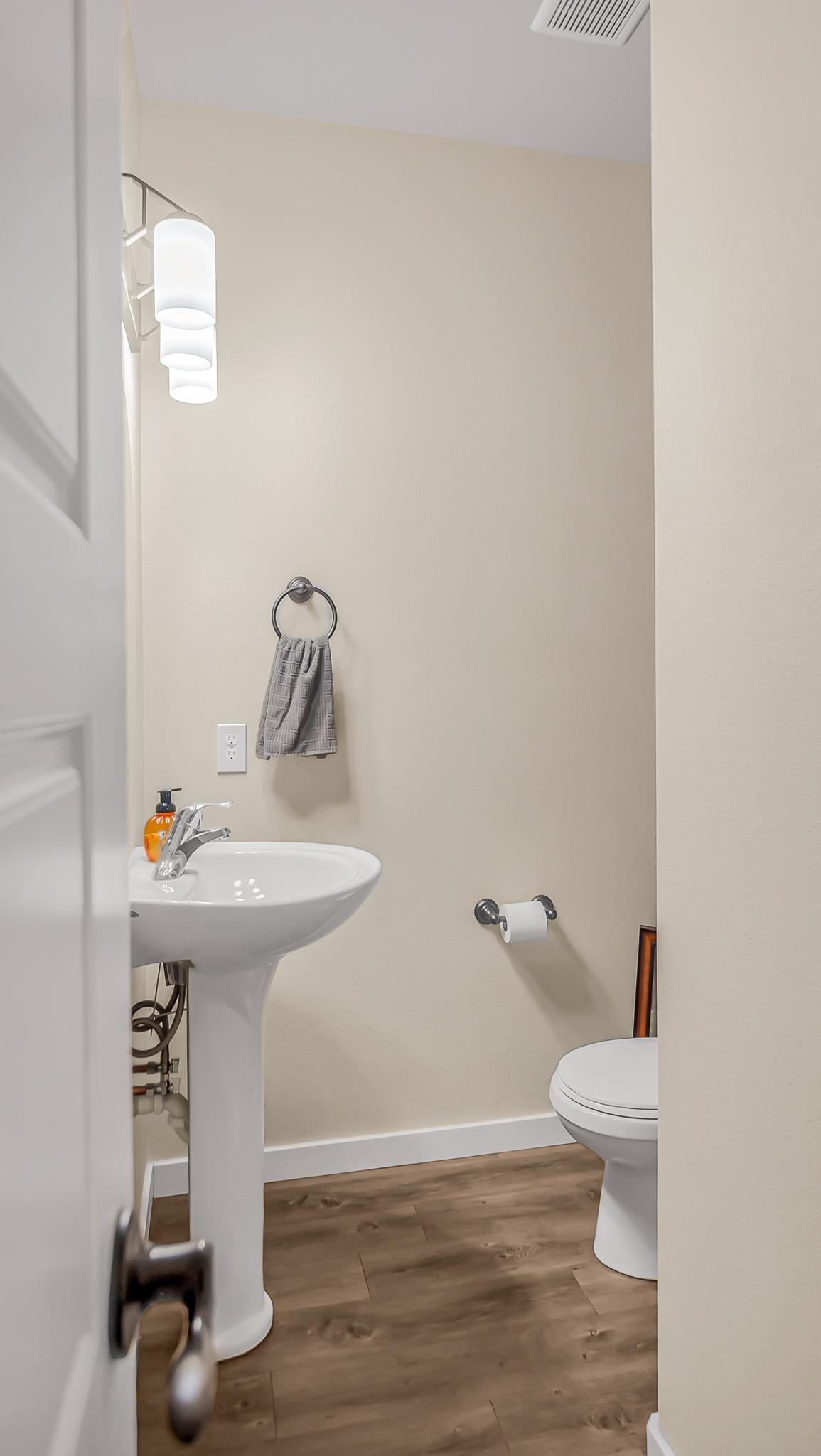 2477 Tiptop Avenue Property Photo 22