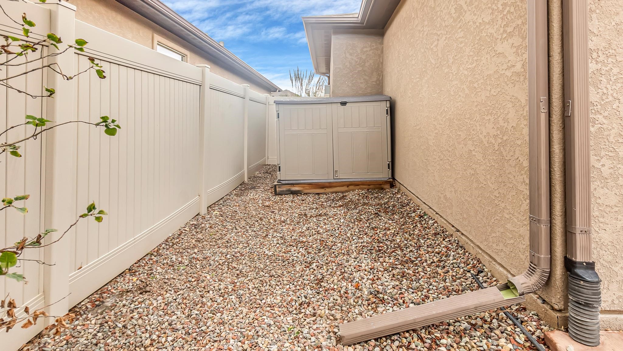 2477 Tiptop Avenue Property Photo 37