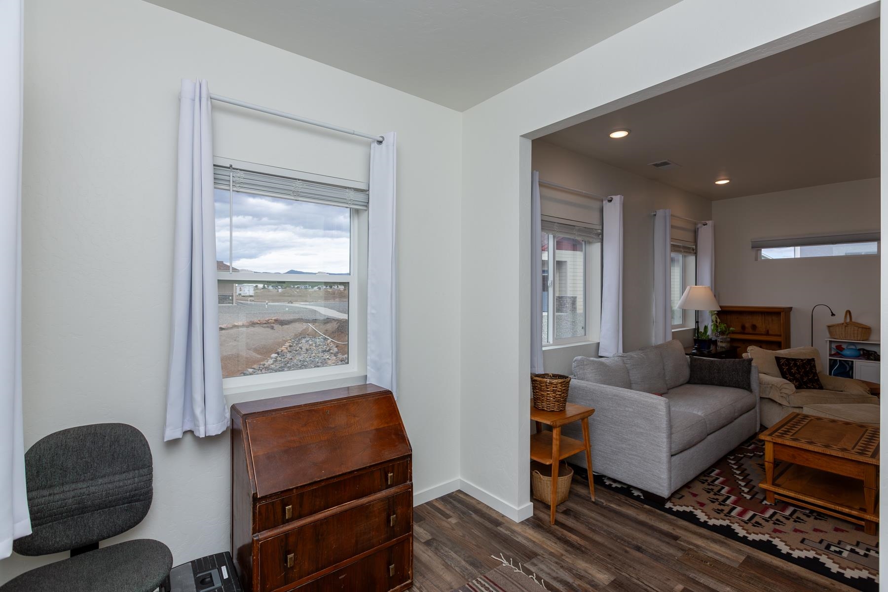 2352 Zion Canyon Avenue Property Photo 11