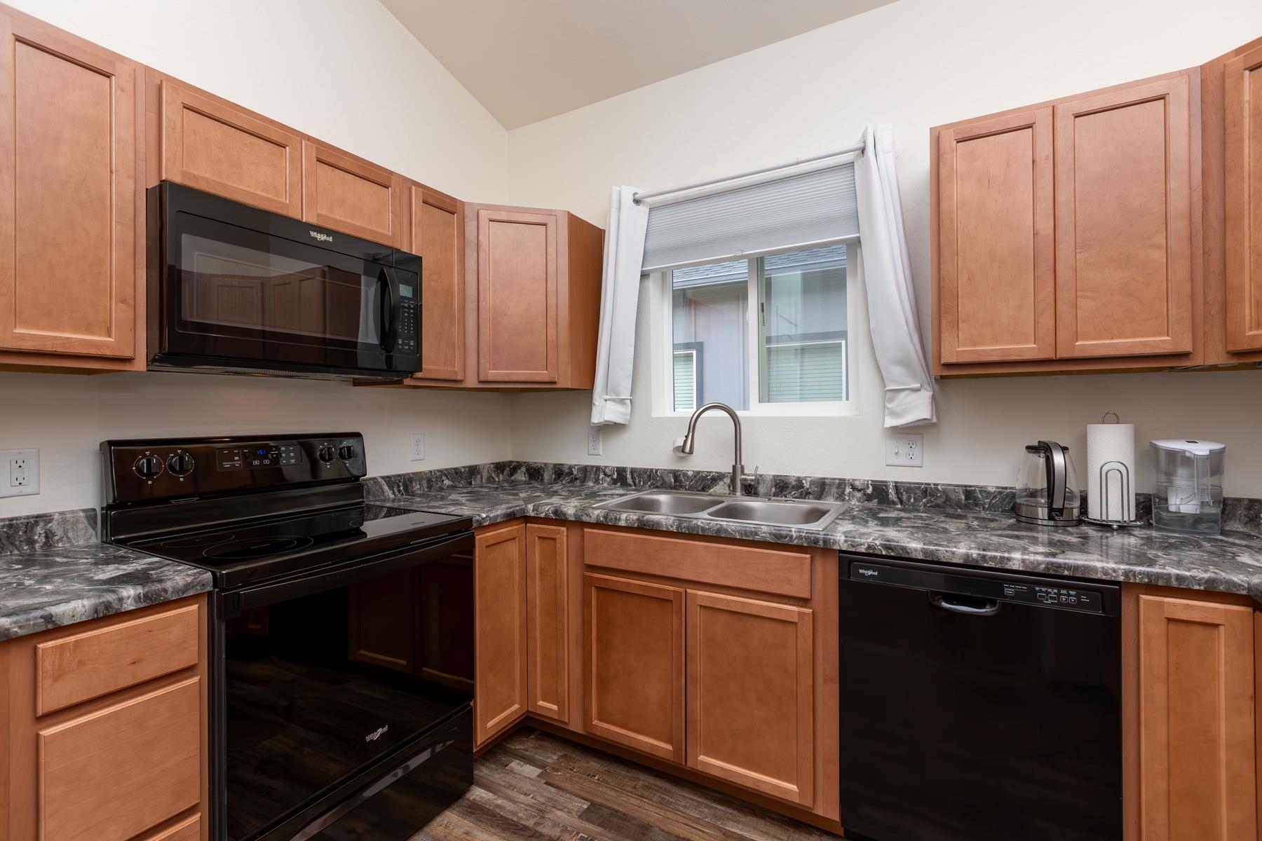 2352 Zion Canyon Avenue Property Photo 12