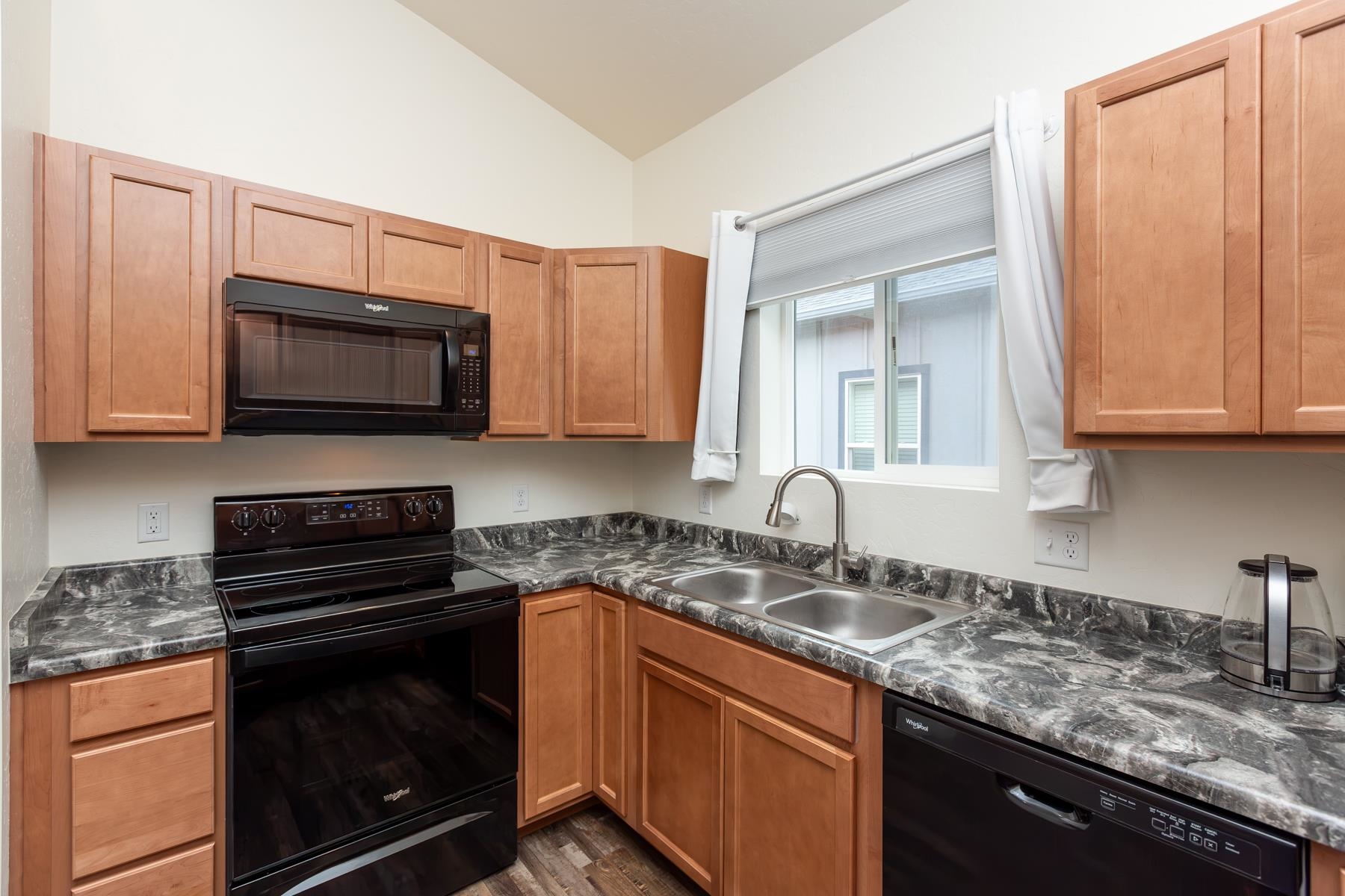 2352 Zion Canyon Avenue Property Photo 14