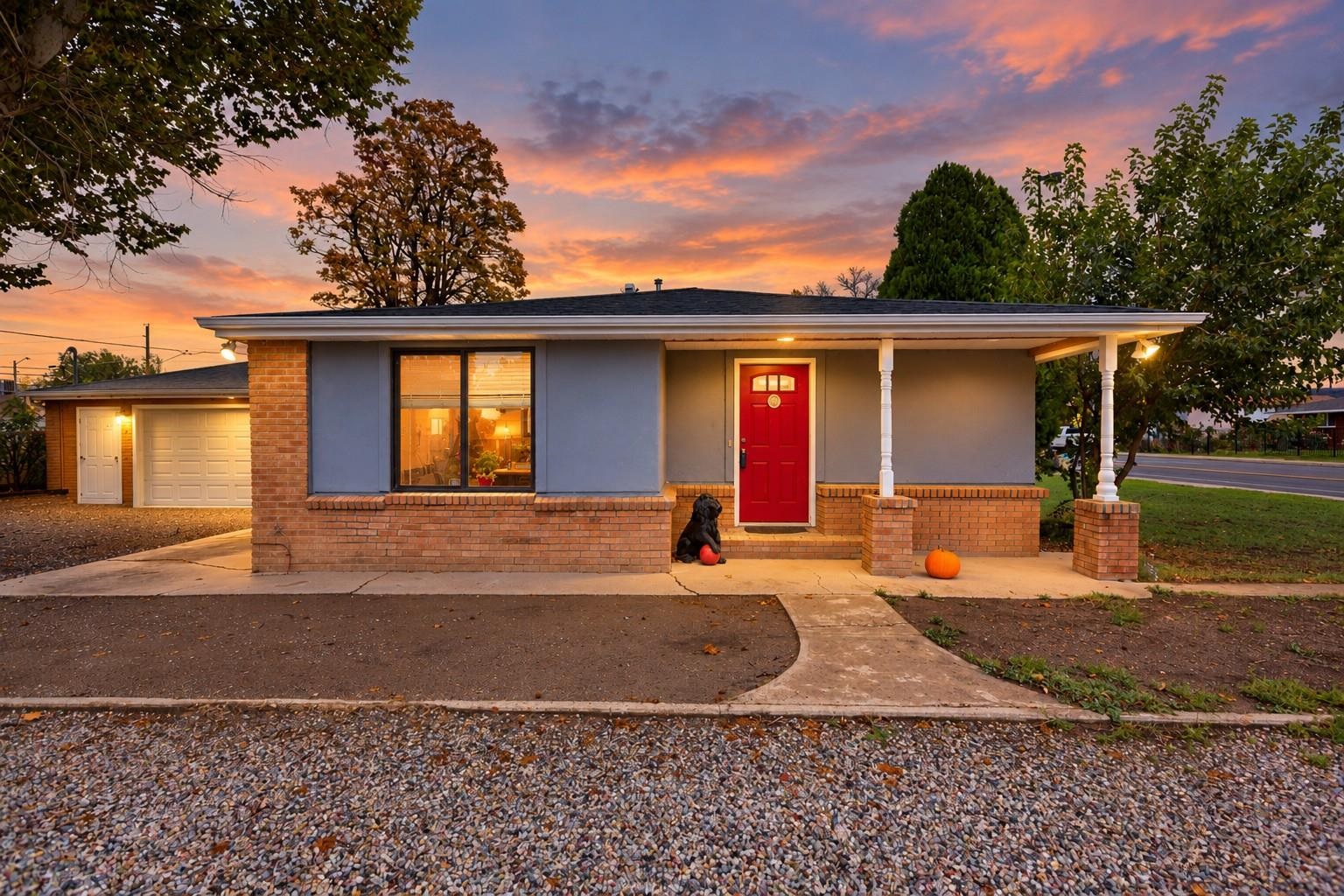 549 29 Road Property Photo 2