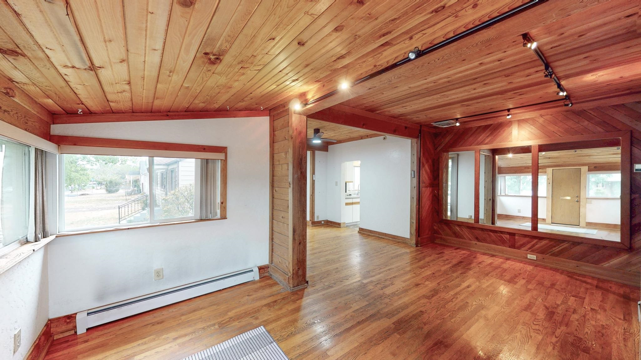 20265123 Property Photo 2