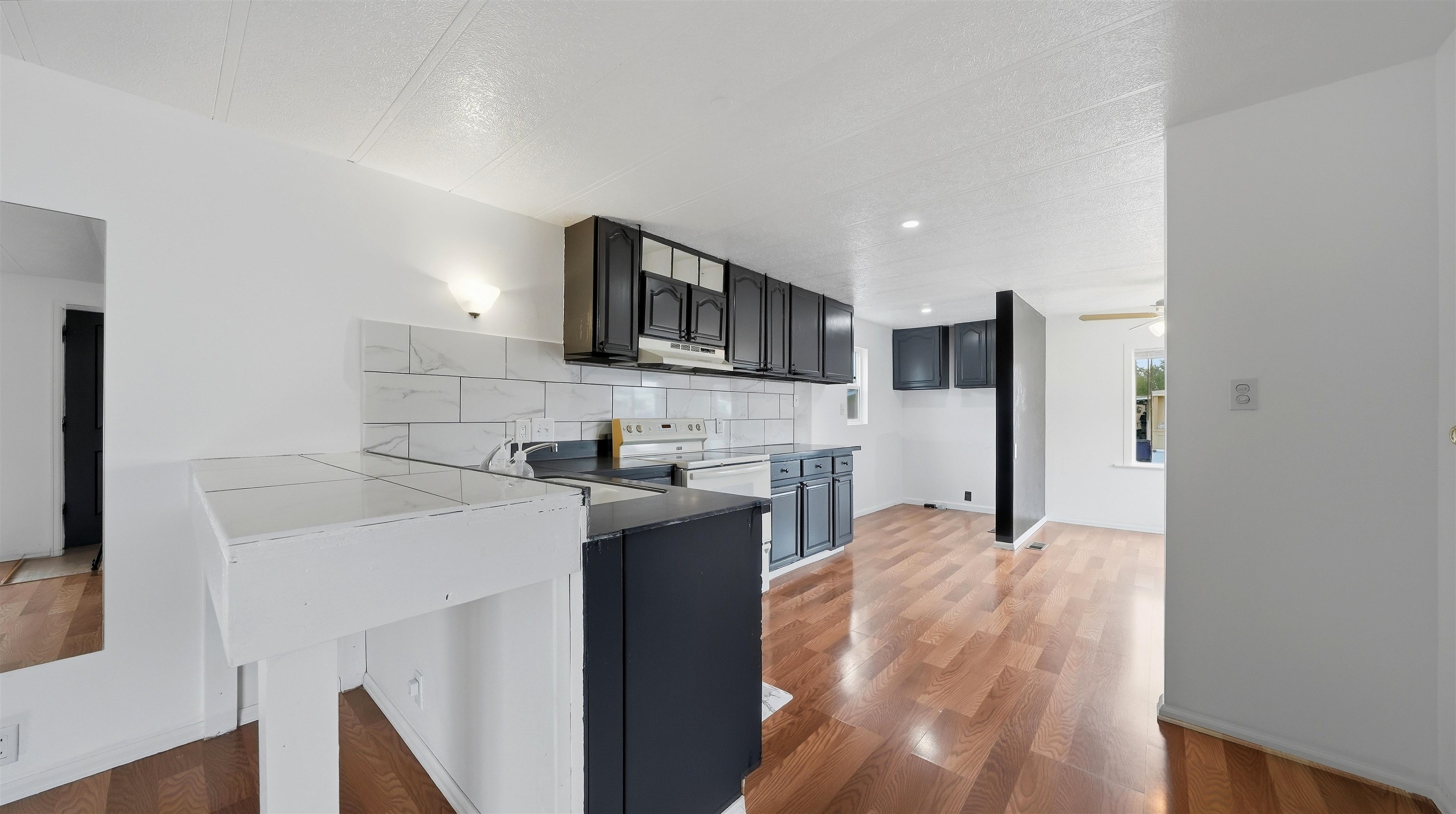 3268 E Road Property Photo 8