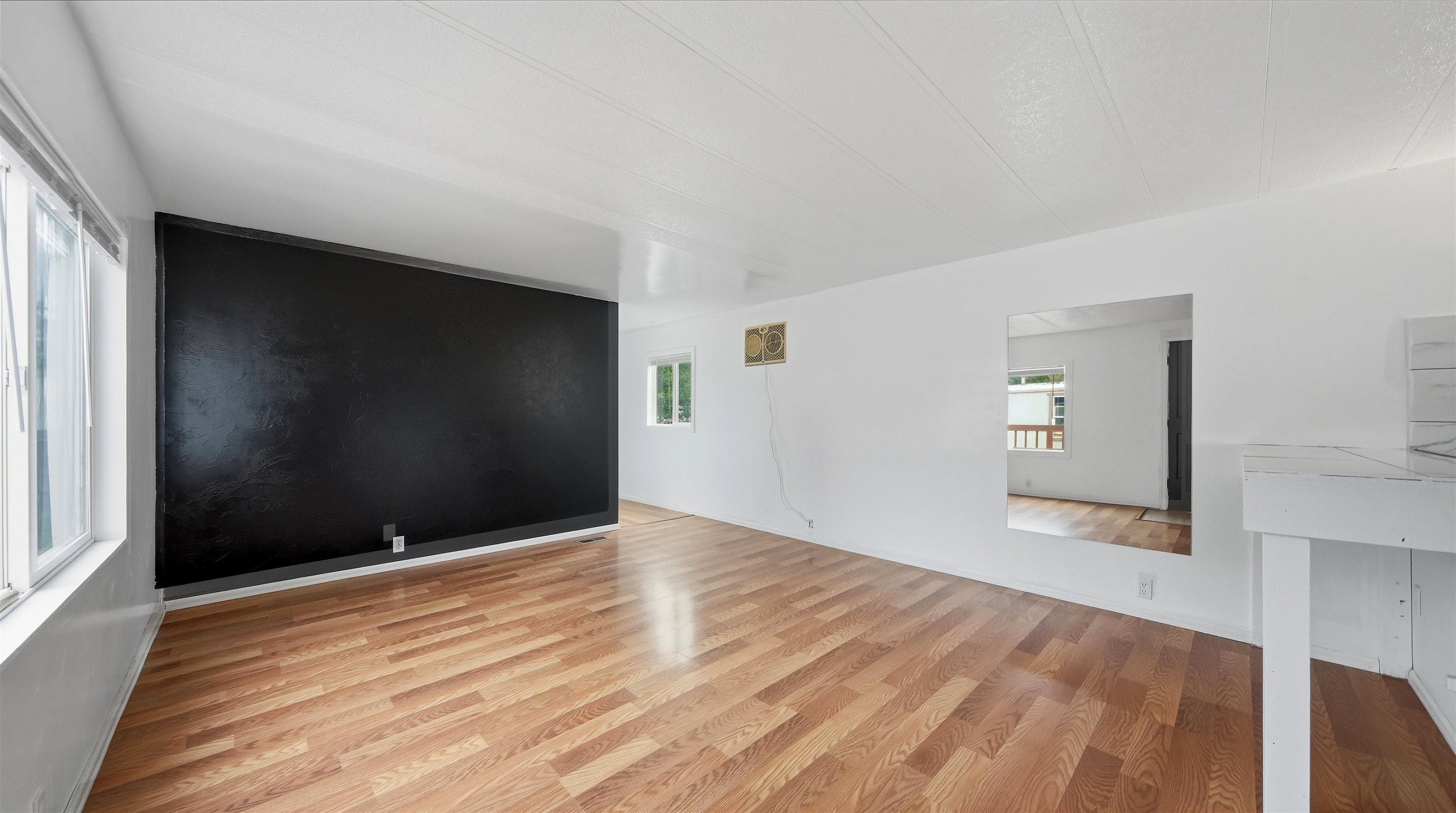 3268 E Road Property Photo 9