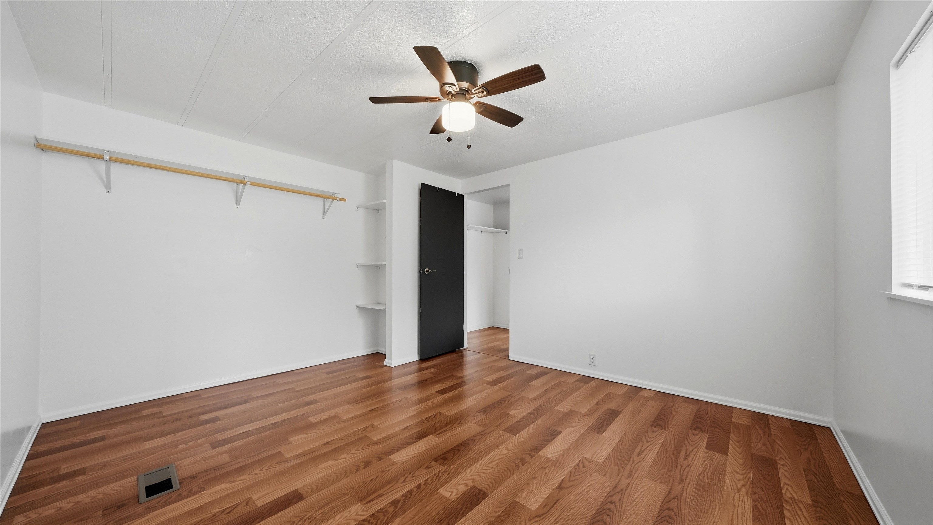 3268 E Road Property Photo 16