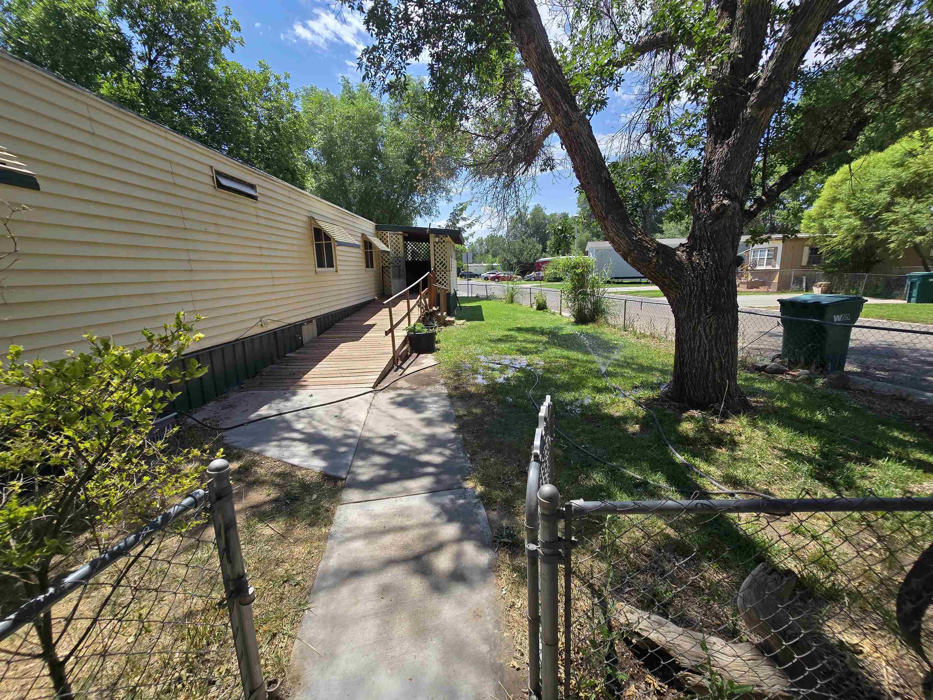 825 E Ottley Avenue Property Photo 5