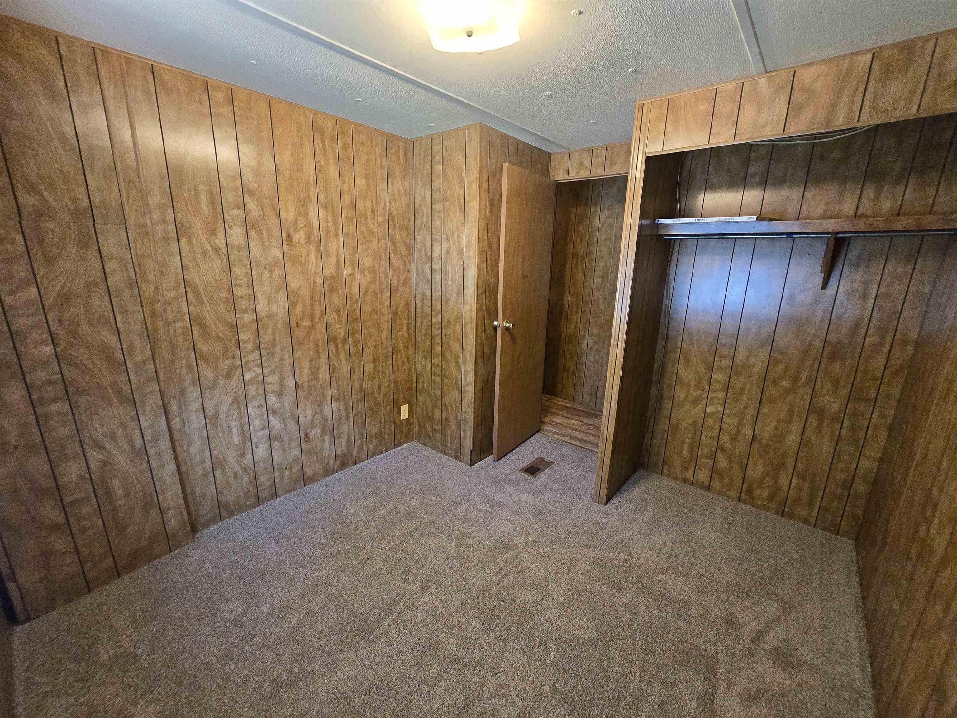 825 E Ottley Avenue Property Photo 14