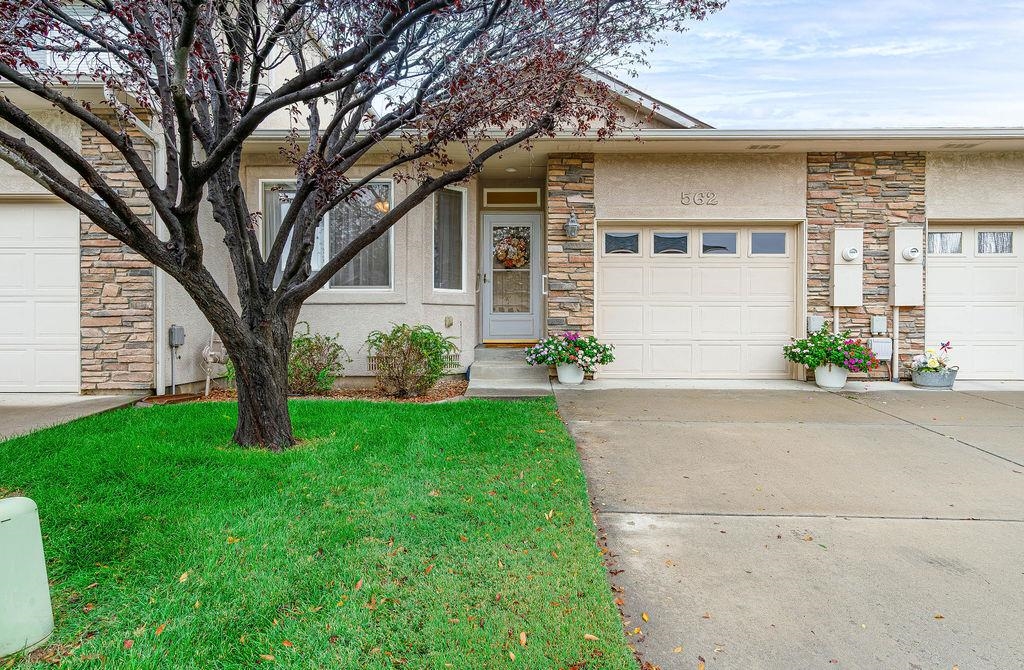 562 Garden Grove Court Property Photo 1