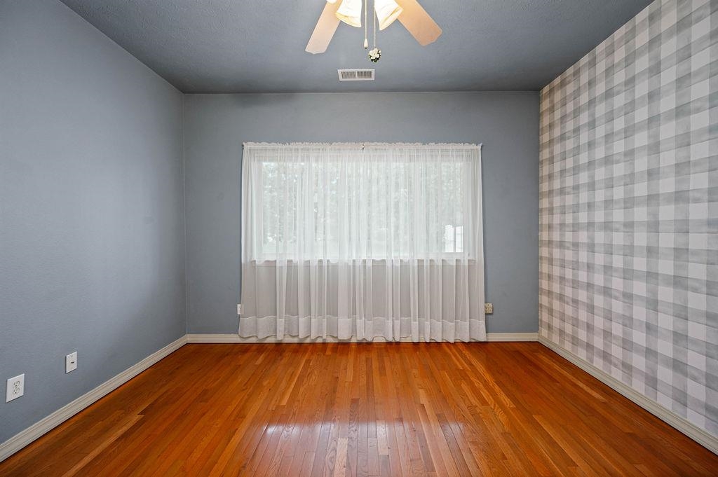 562 Garden Grove Court Property Photo 13