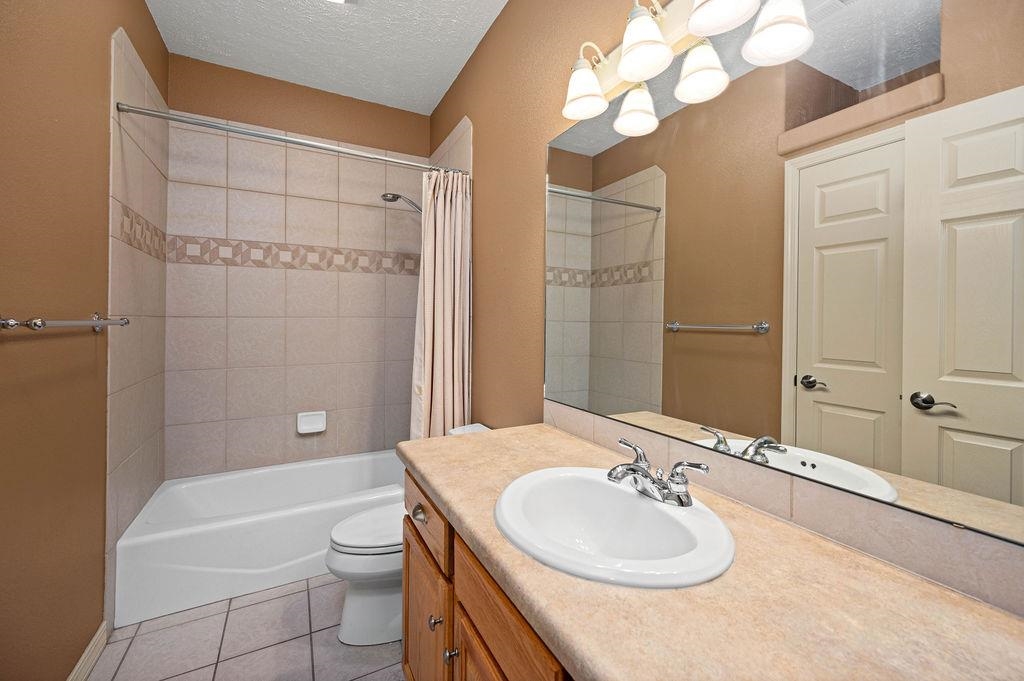 562 Garden Grove Court Property Photo 22