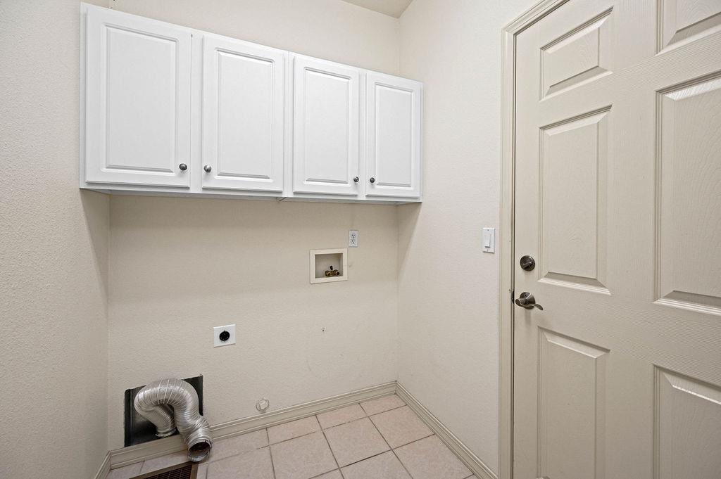562 Garden Grove Court Property Photo 23