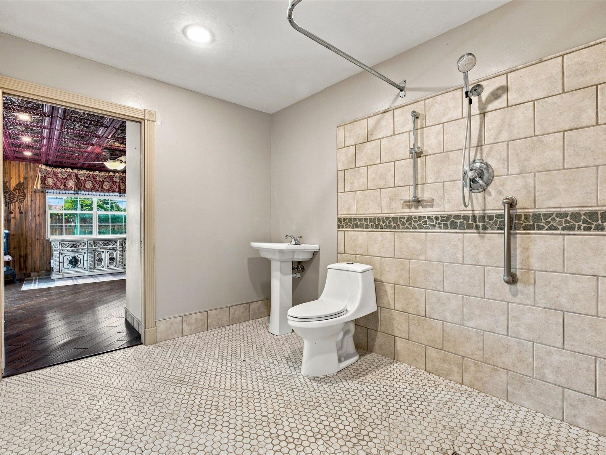 923 23 Road Property Photo 17