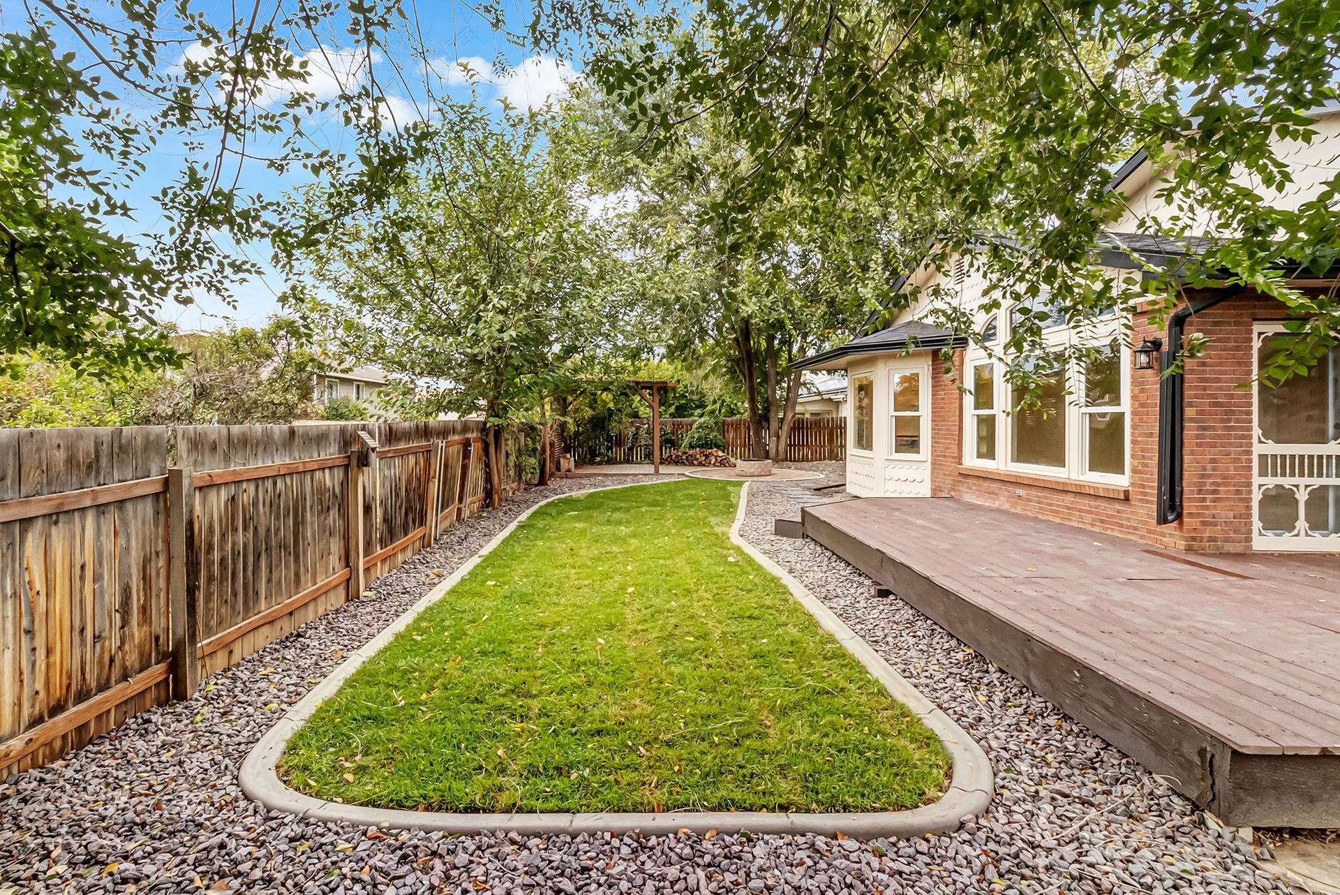 2305 Dogwood Court Property Photo 6