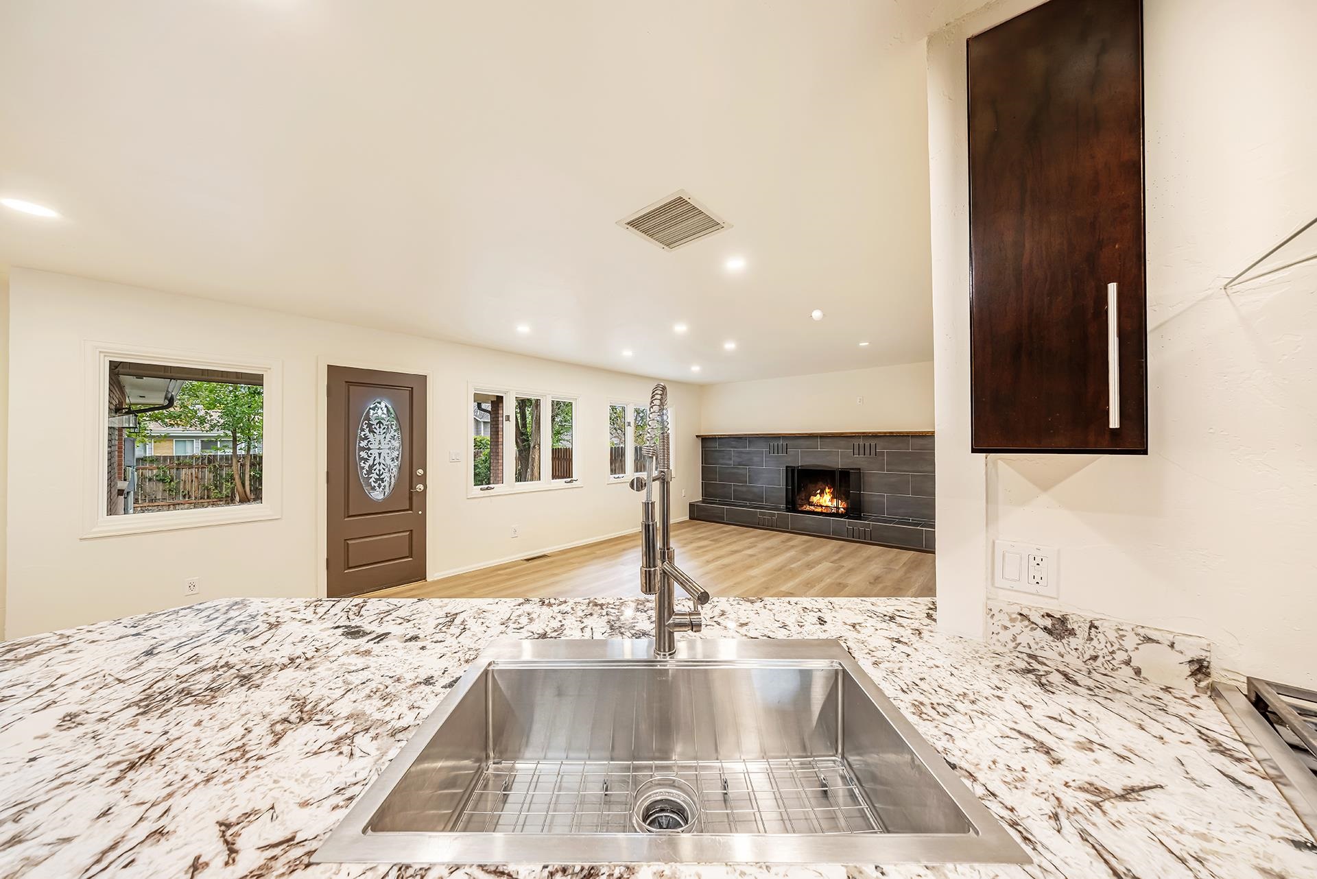 2305 Dogwood Court Property Photo 14