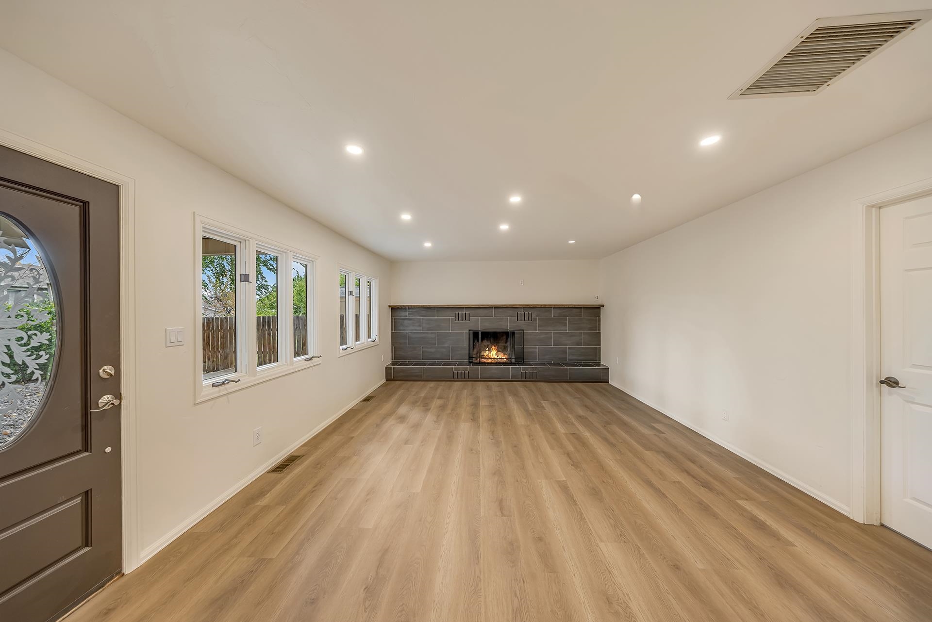 2305 Dogwood Court Property Photo 18