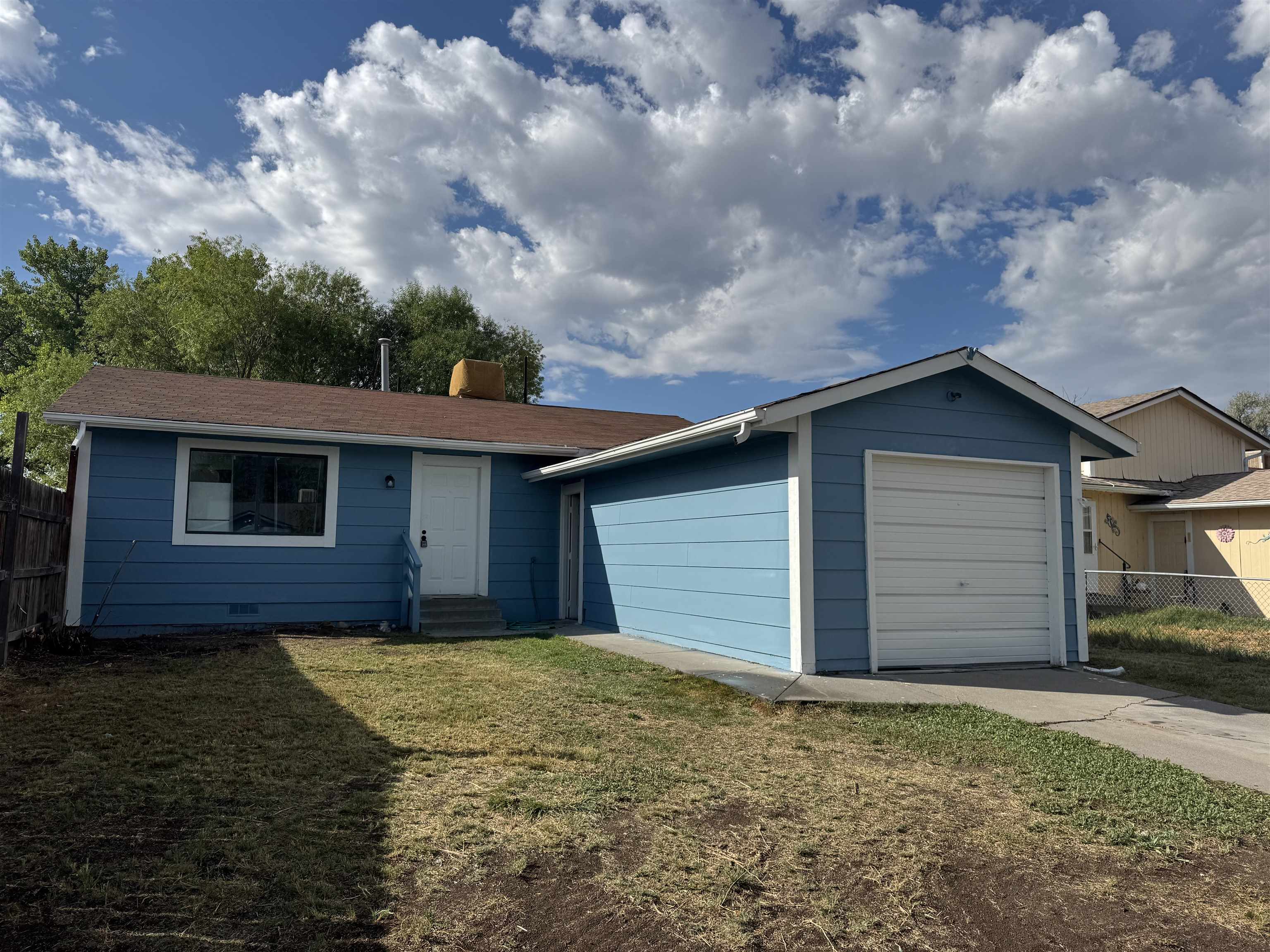 3223 Bunting Avenue Property Photo 1