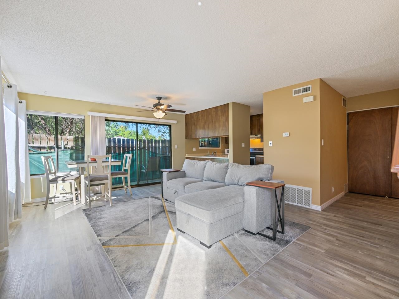 517 28 1/2 Road Property Photo 2