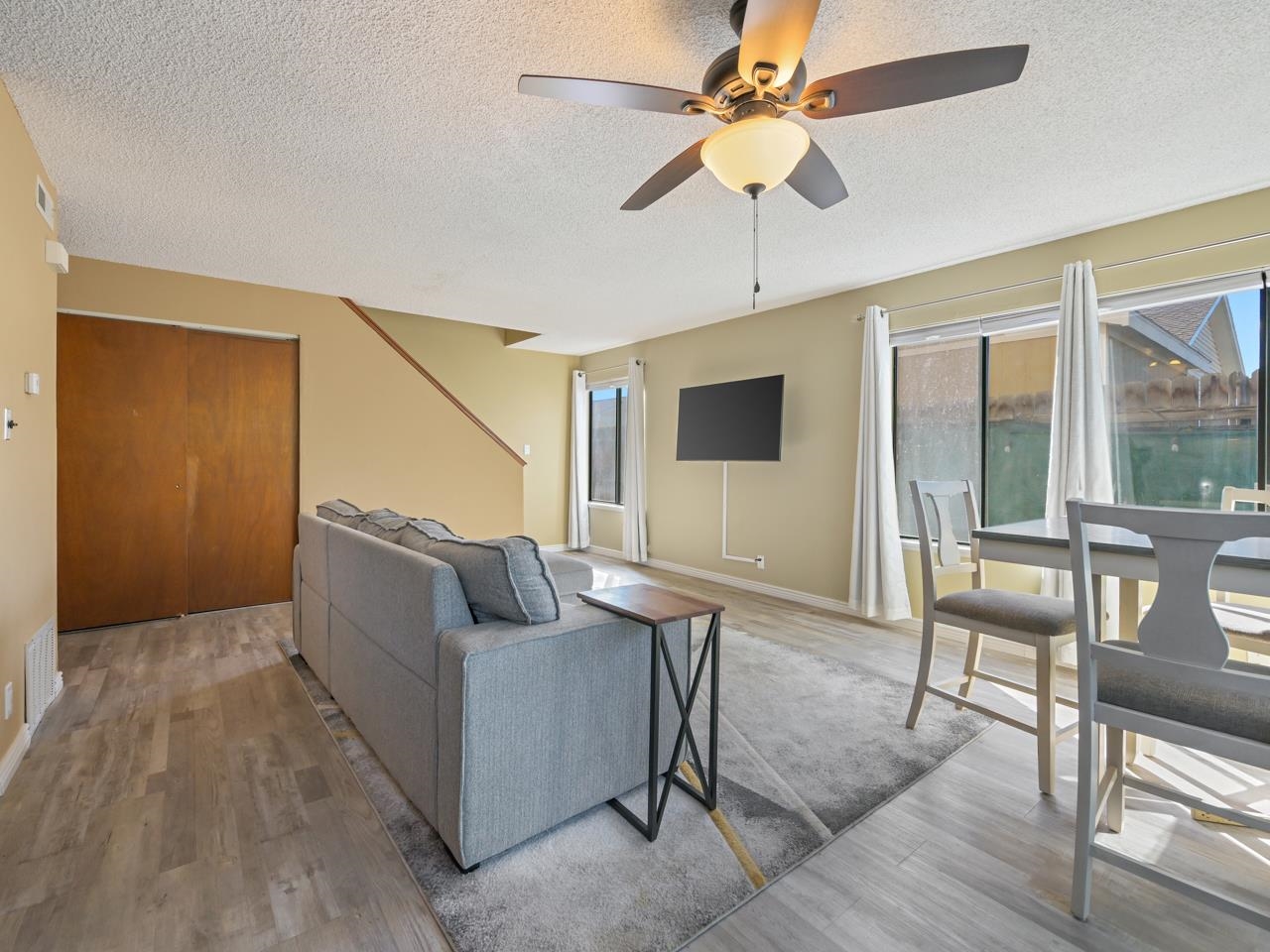 517 28 1/2 Road Property Photo 4