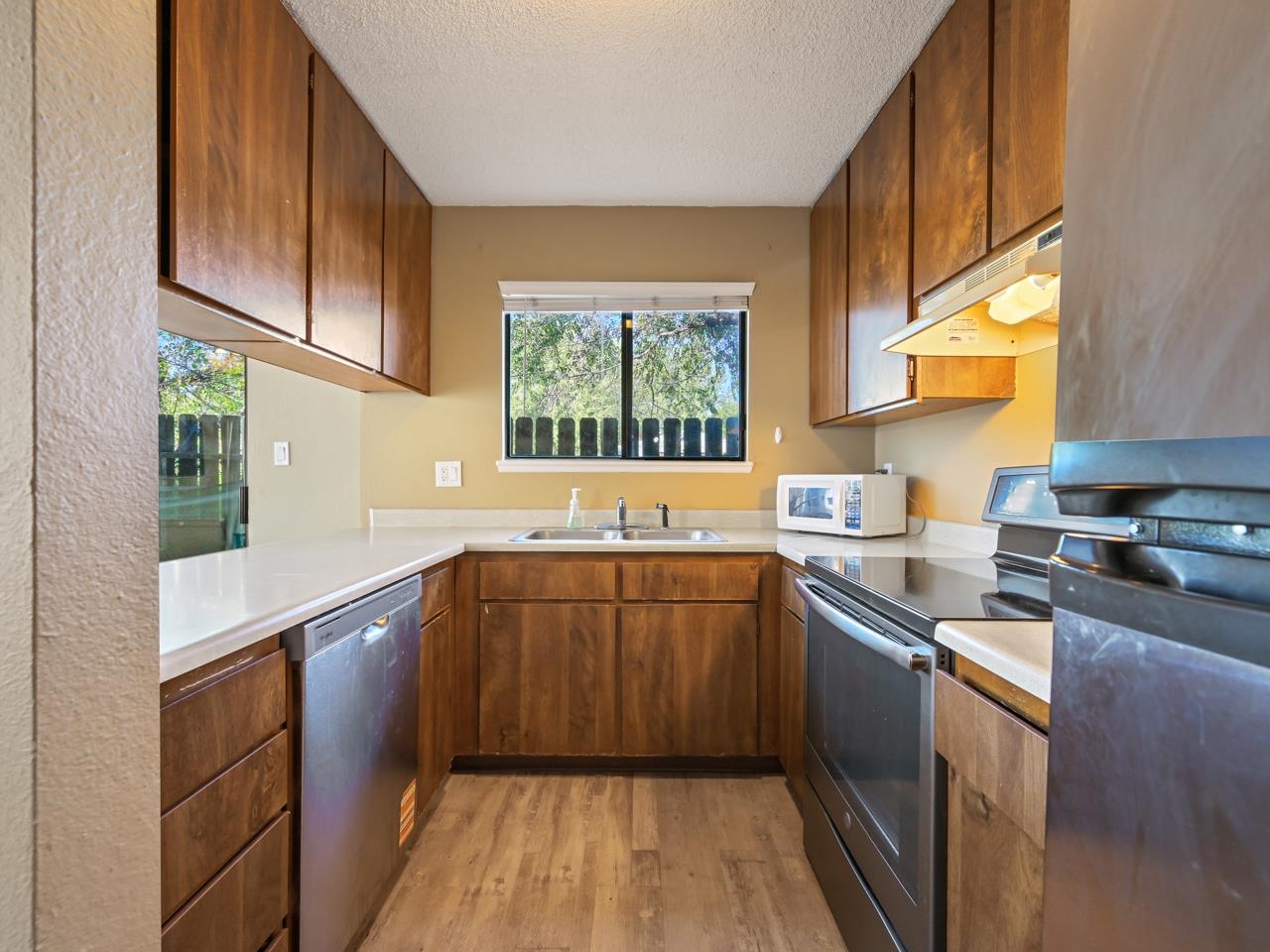 517 28 1/2 Road Property Photo 7