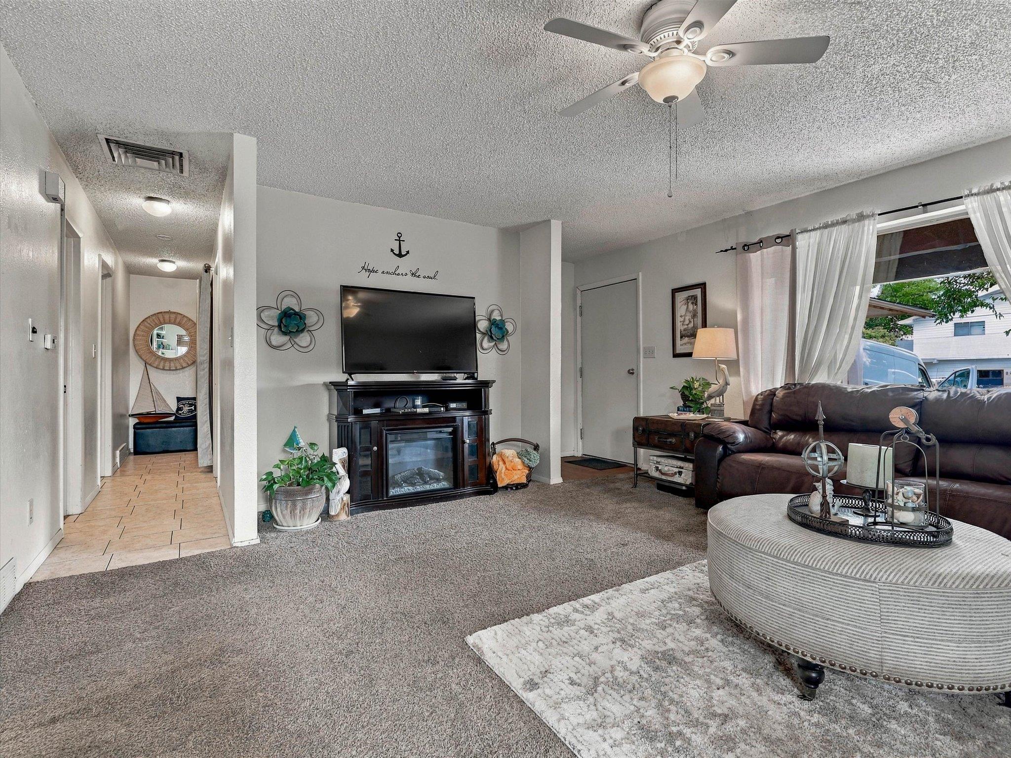 3252 Castaneda Drive Property Photo 7