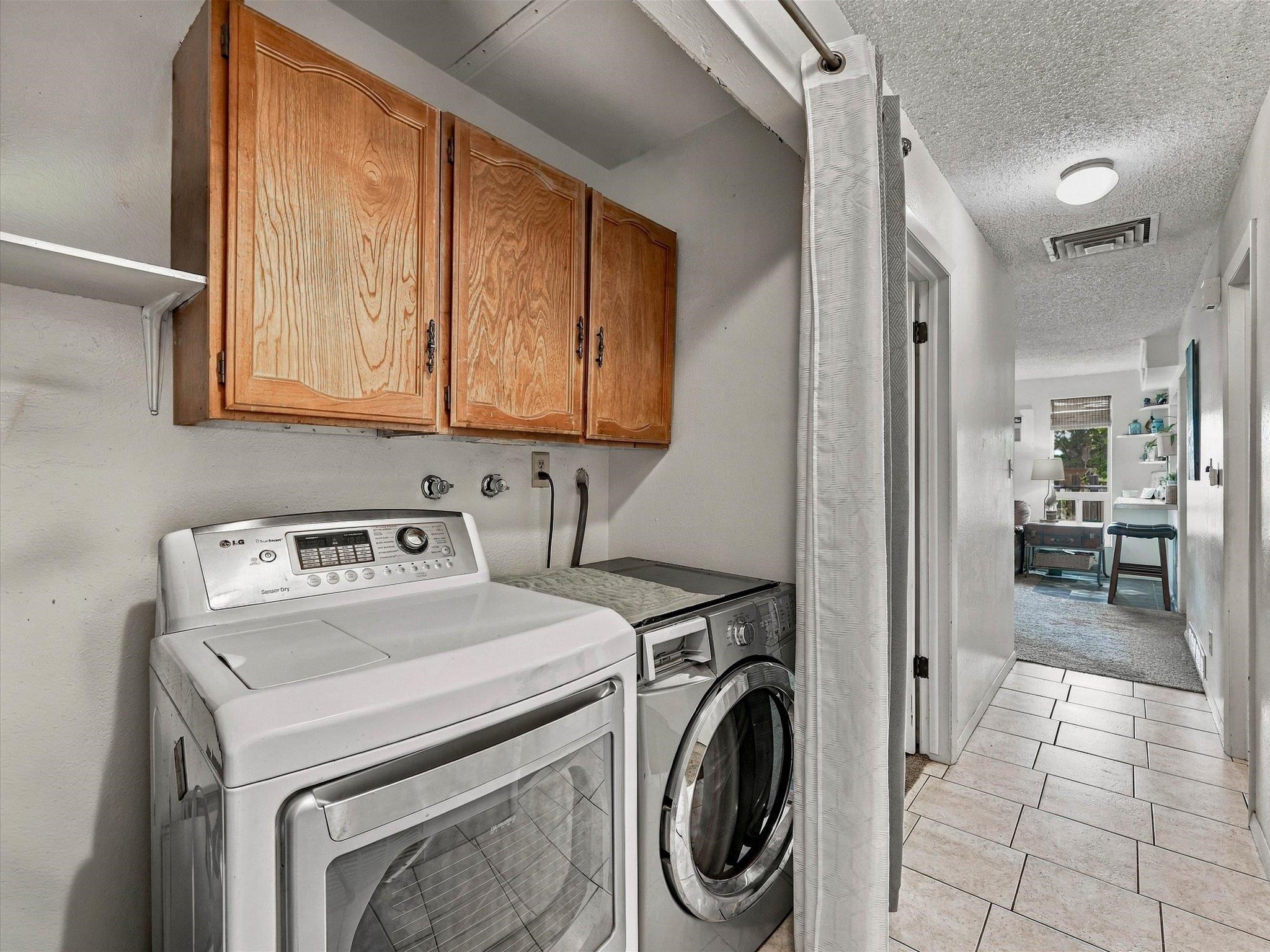 3252 Castaneda Drive Property Photo 17