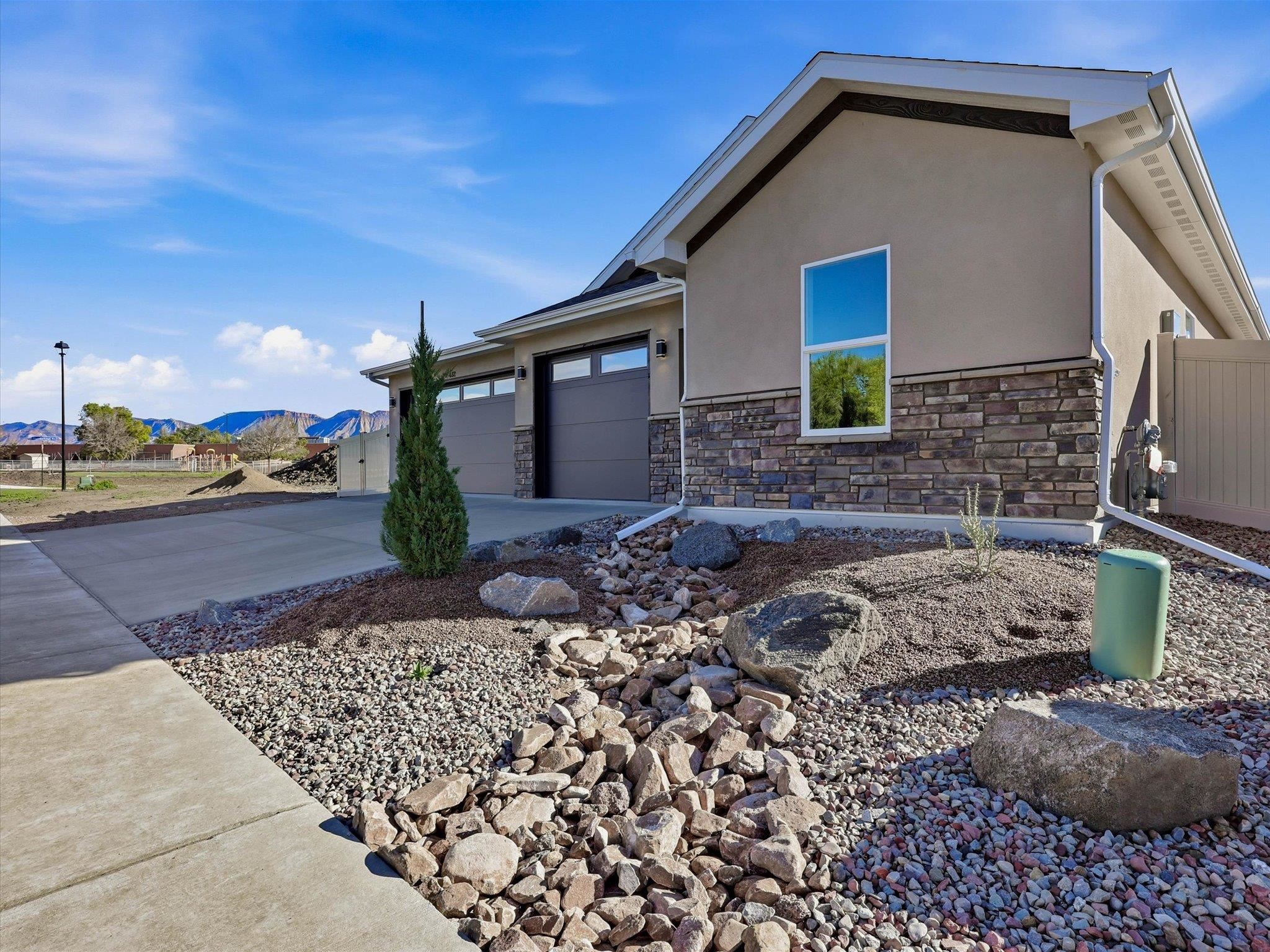 632 Dark Sky Way Property Photo 2