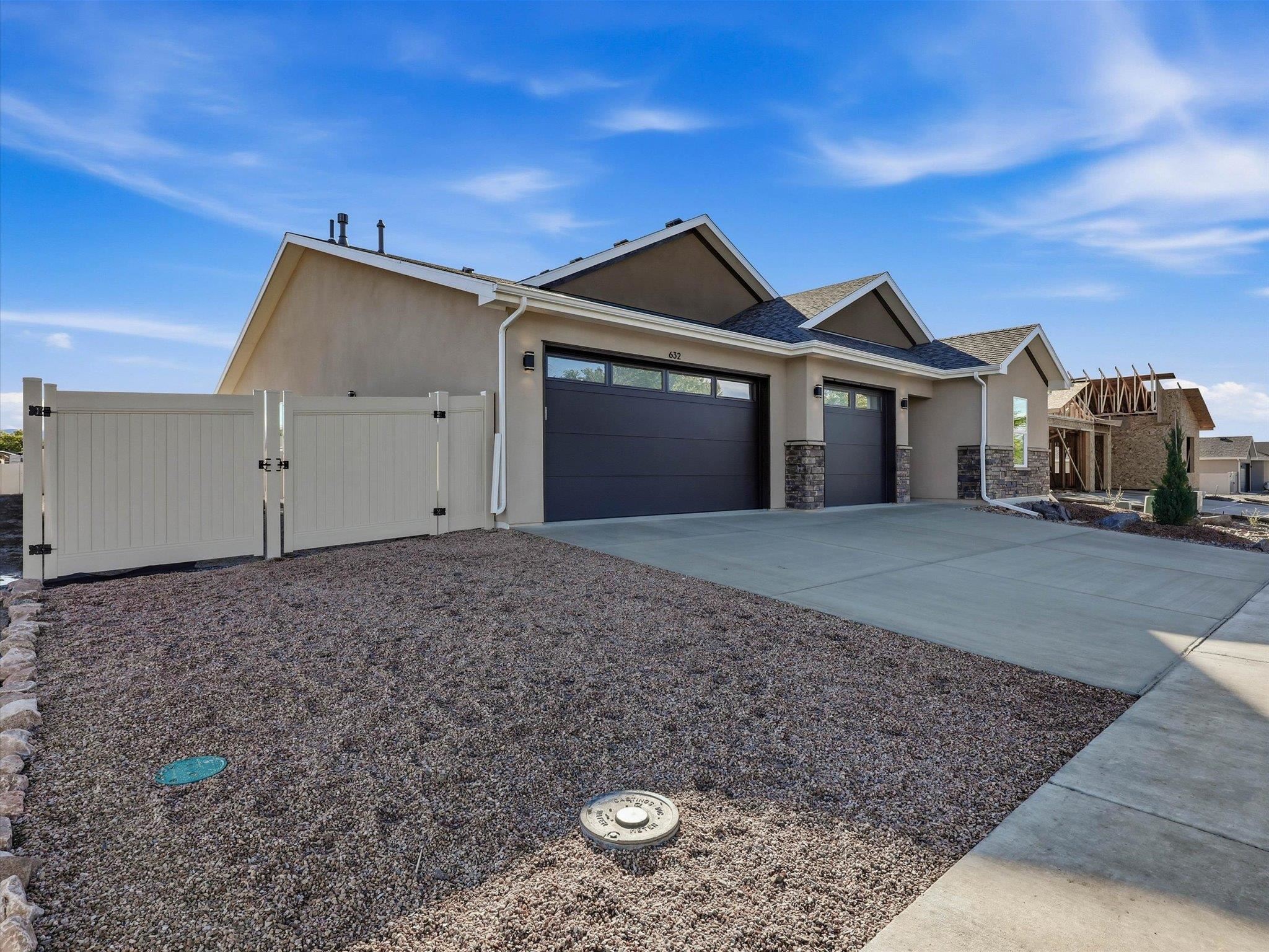 632 Dark Sky Way Property Photo 3