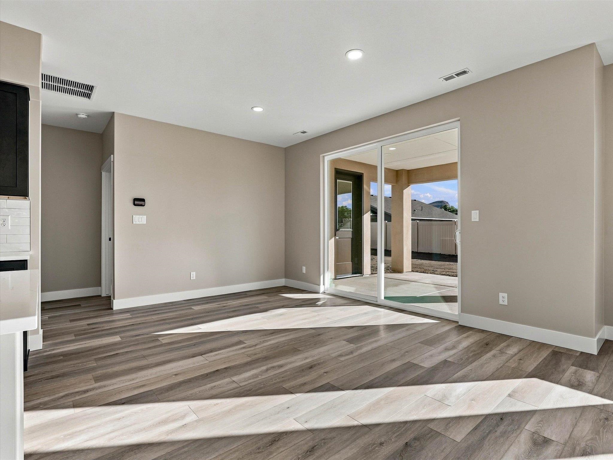 632 Dark Sky Way Property Photo 16