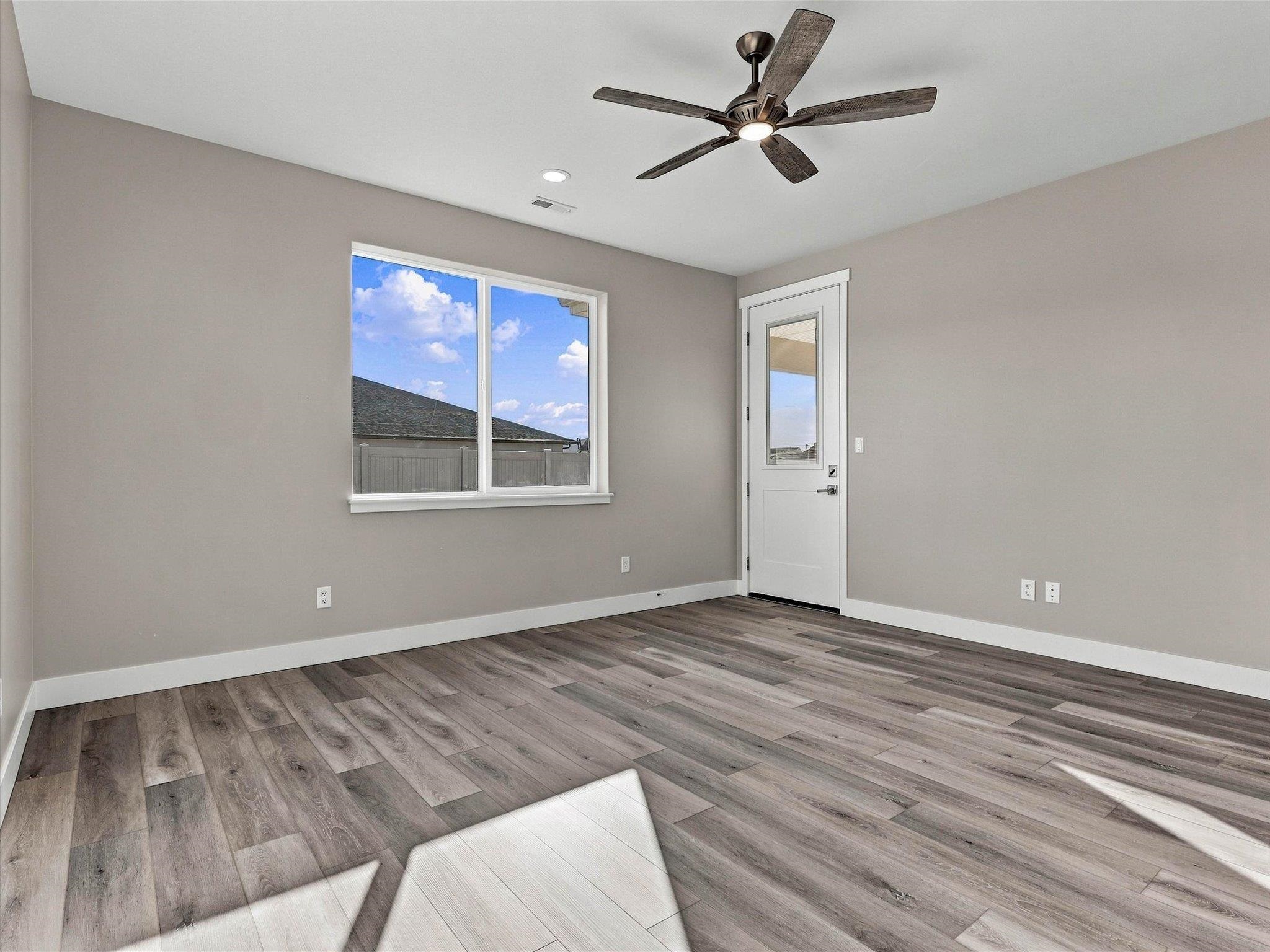 632 Dark Sky Way Property Photo 19