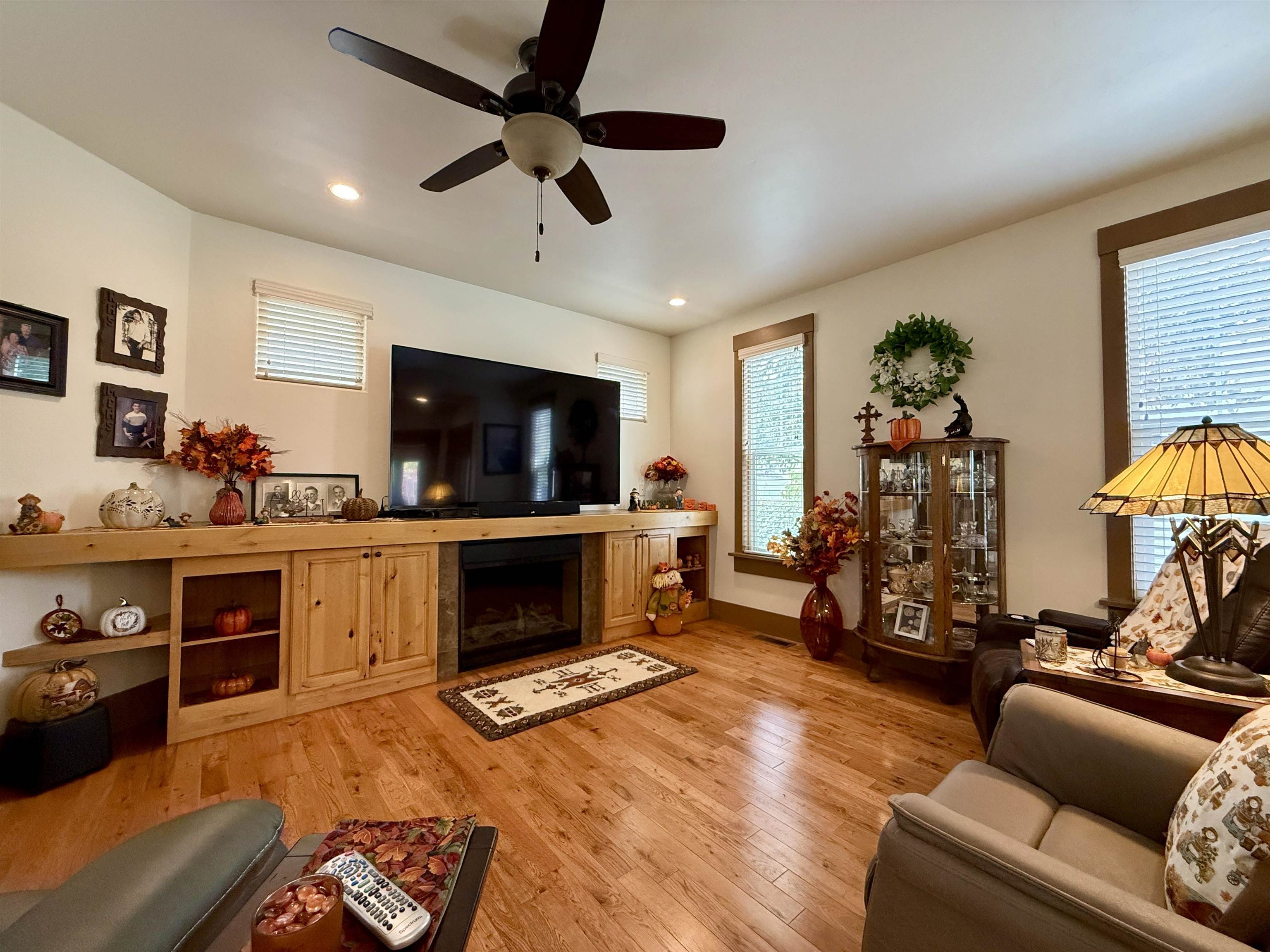 1108 Sunrose Lane Property Photo 2