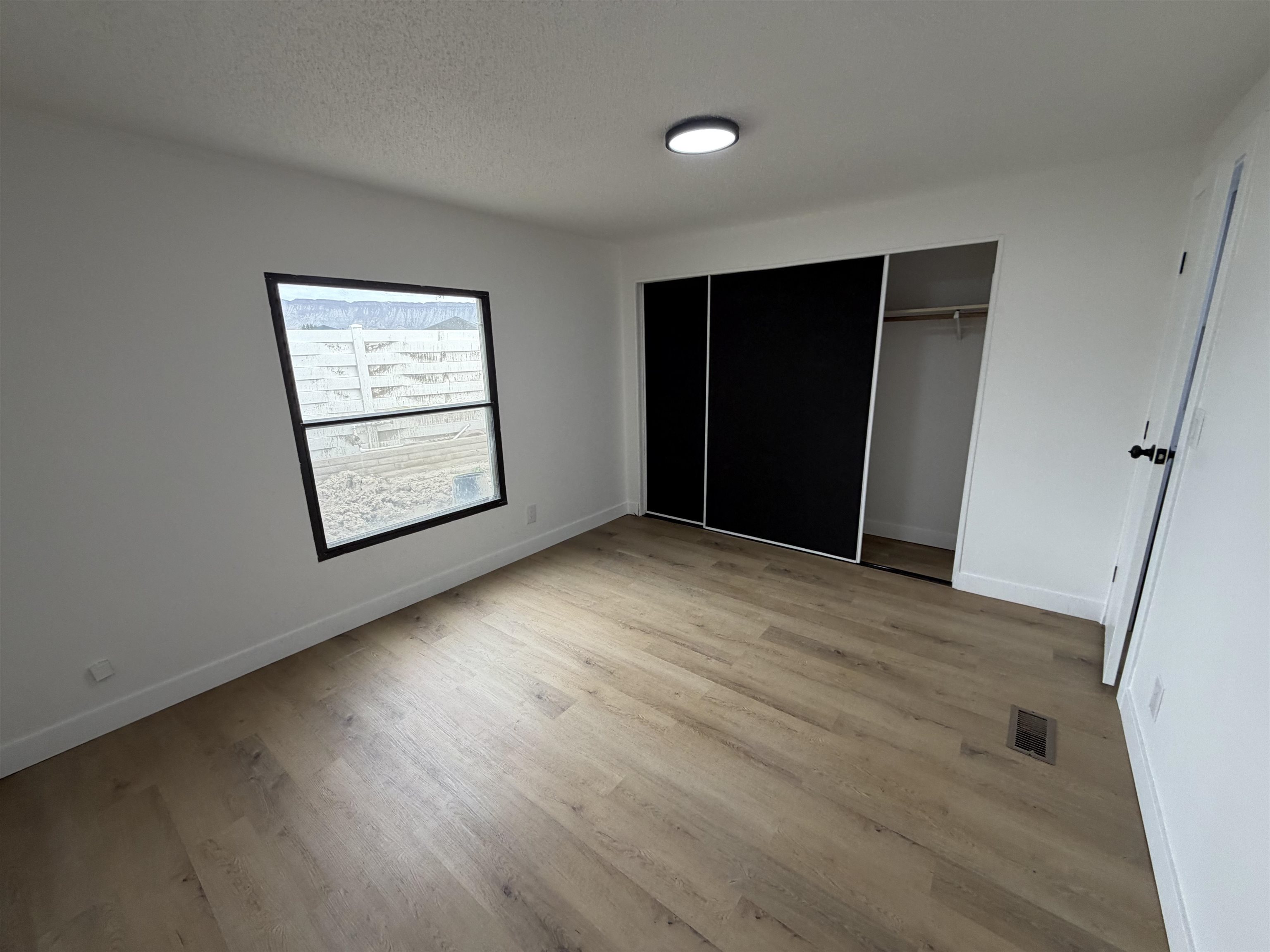 596 E Conestoga Circle Property Photo 28