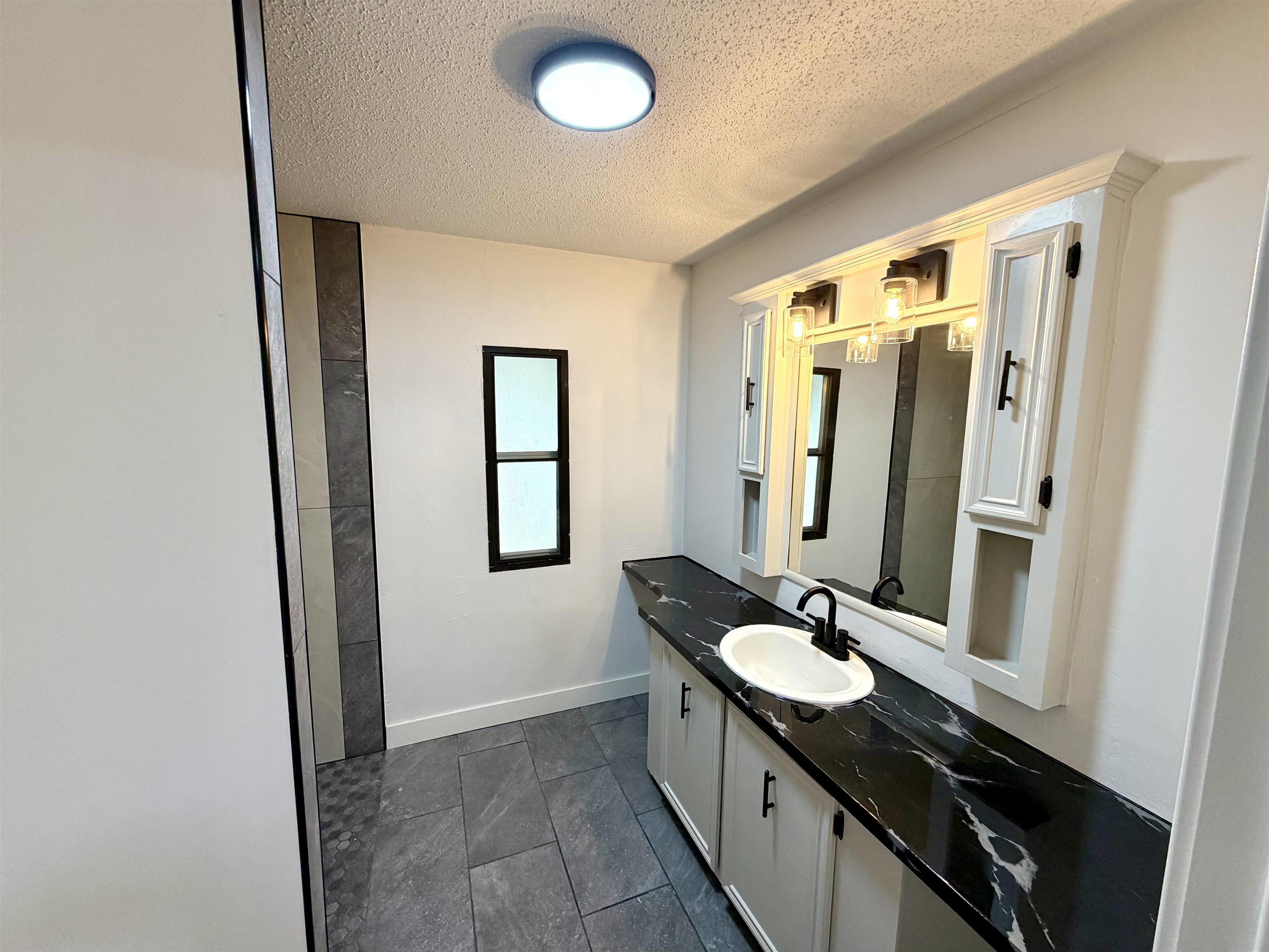 596 E Conestoga Circle Property Photo 33