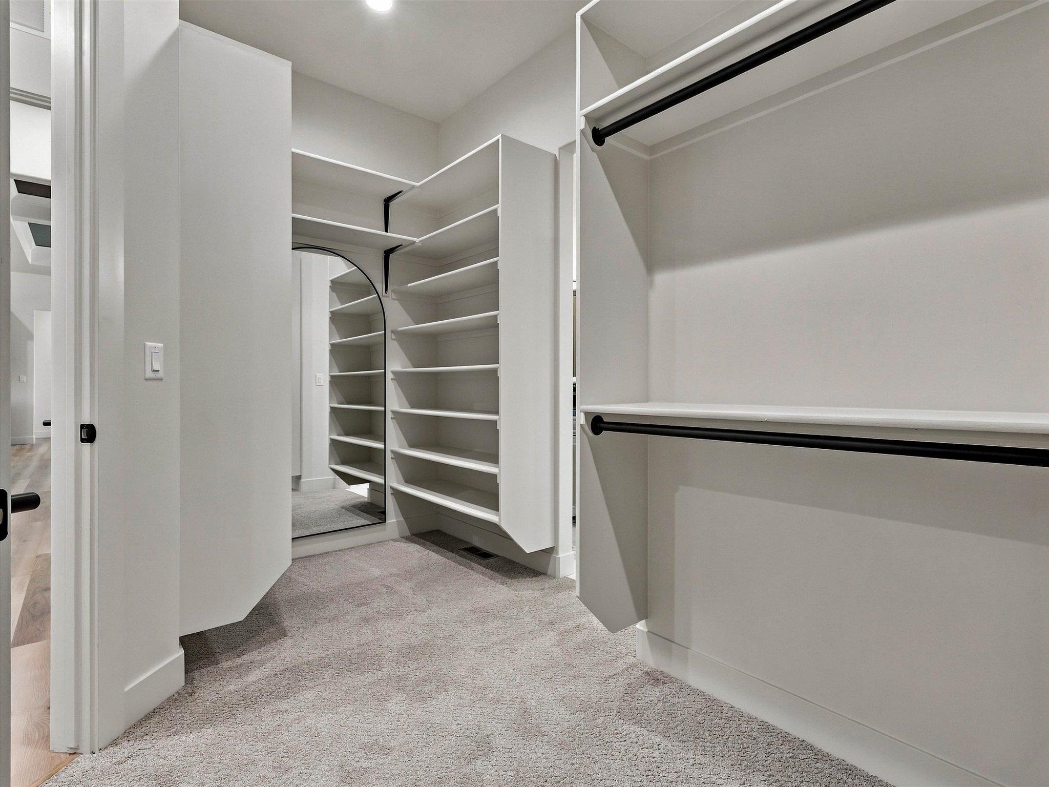 2121 Riverbend Court Property Photo 25