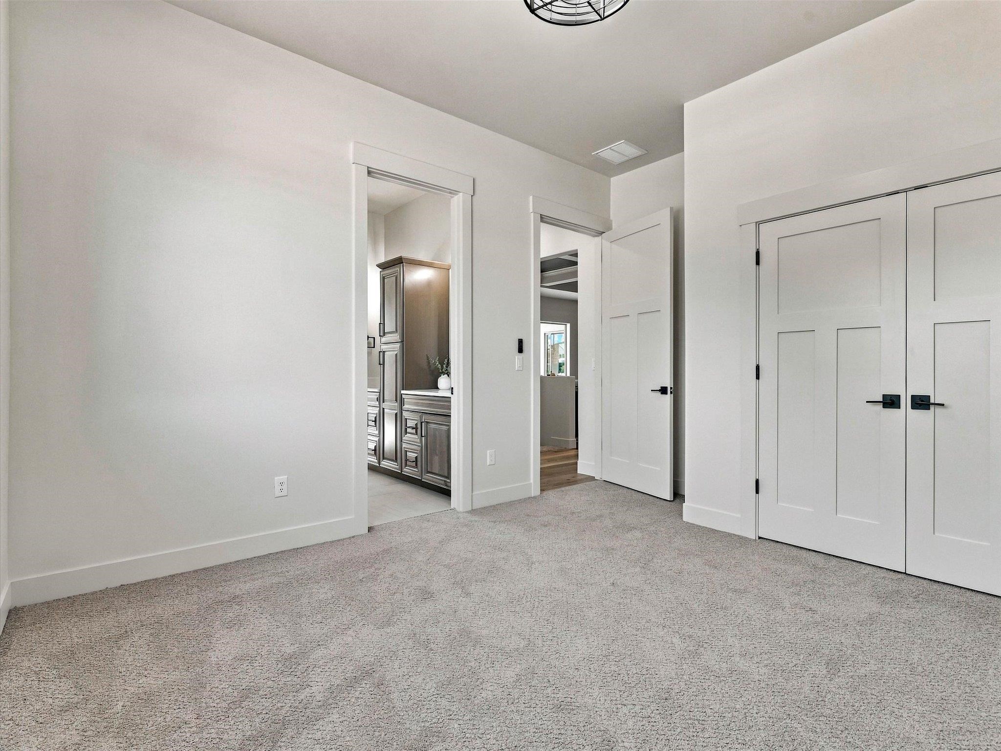 2121 Riverbend Court Property Photo 27