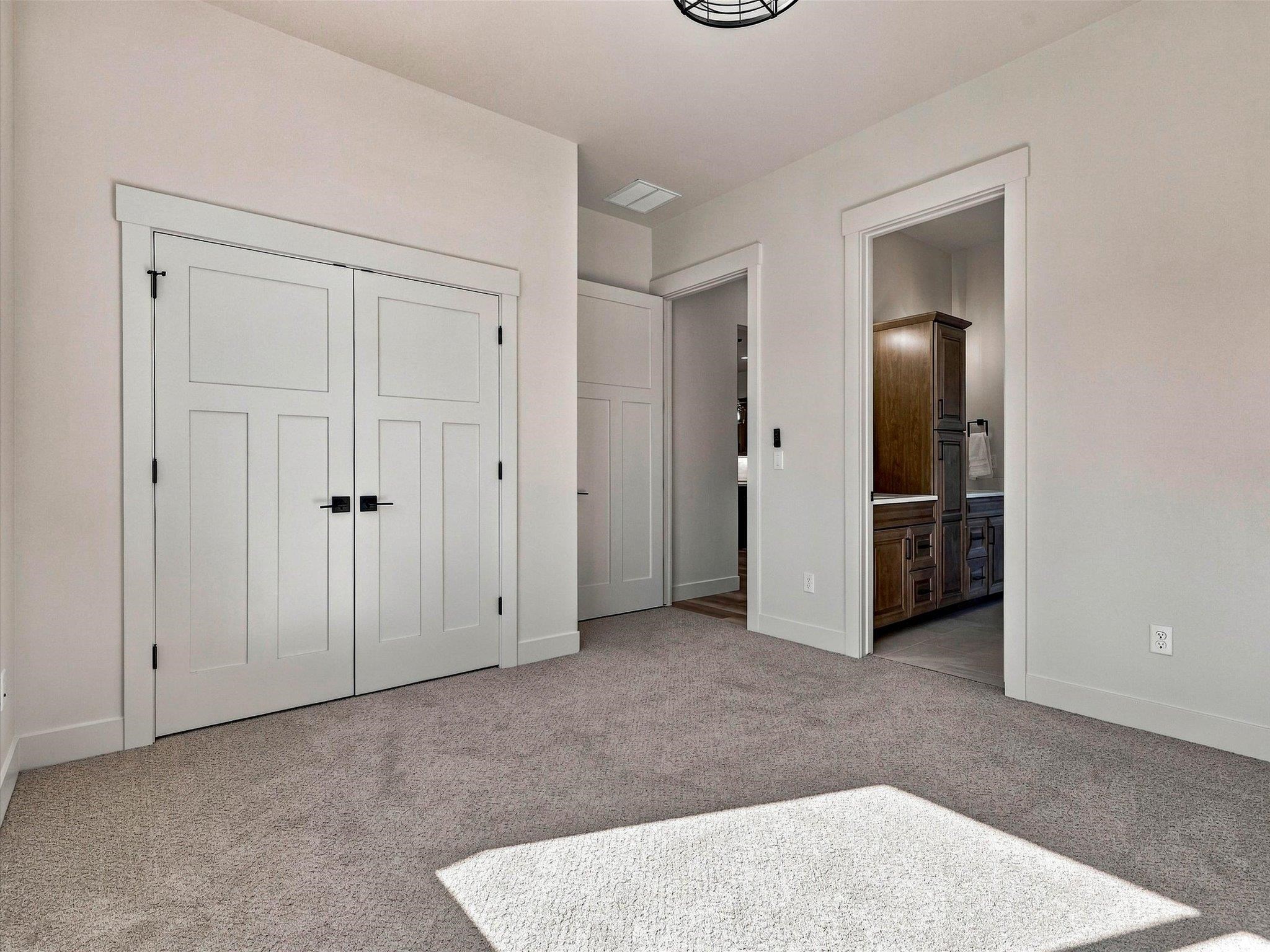 2121 Riverbend Court Property Photo 29