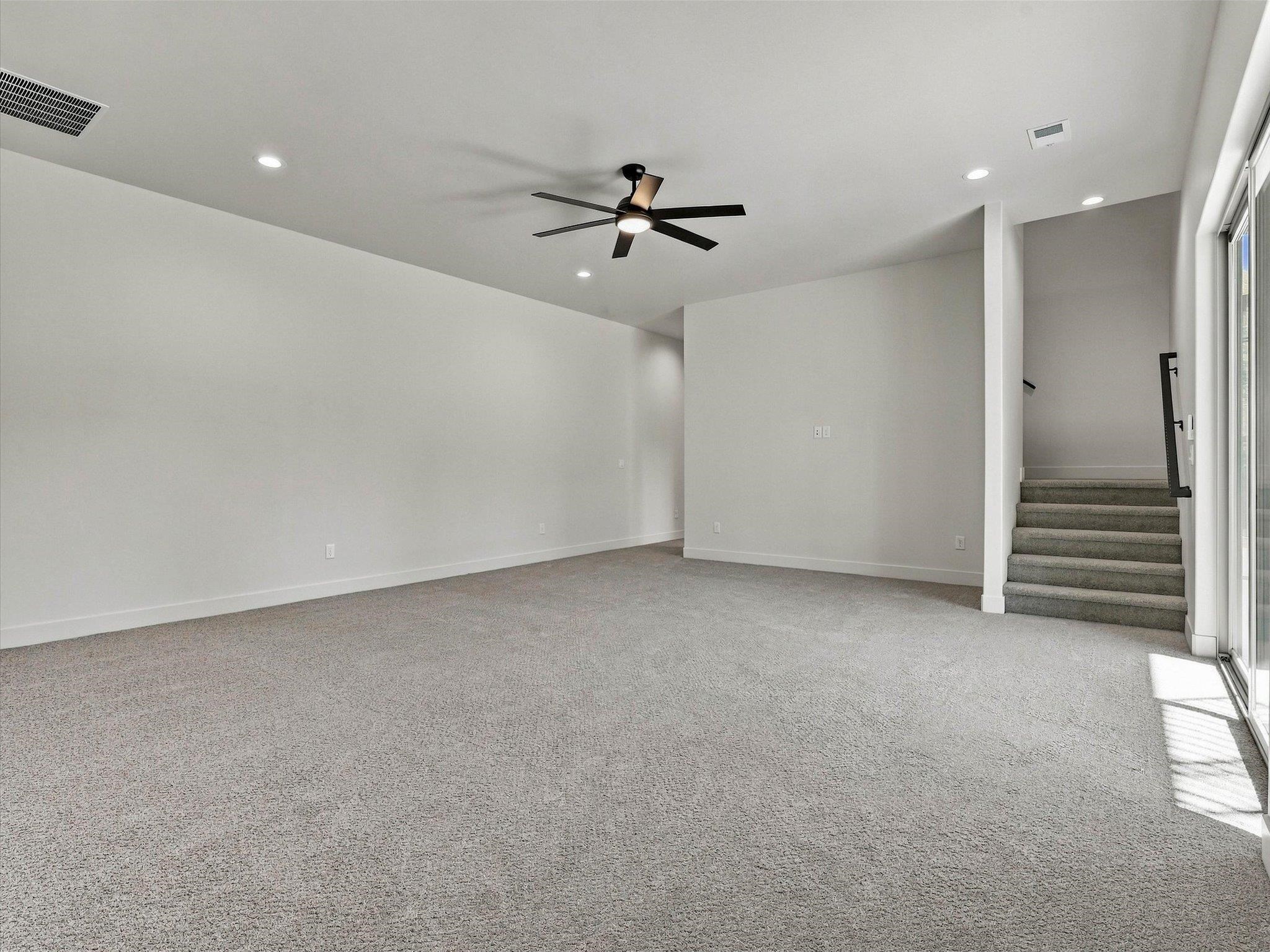 2121 Riverbend Court Property Photo 32