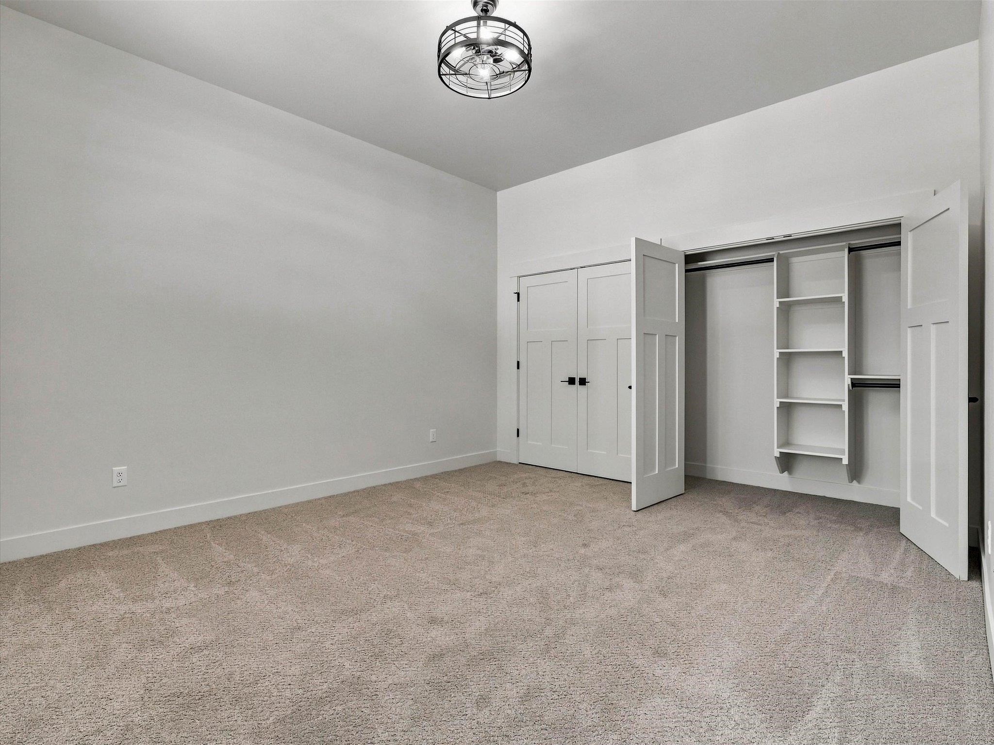 2121 Riverbend Court Property Photo 34