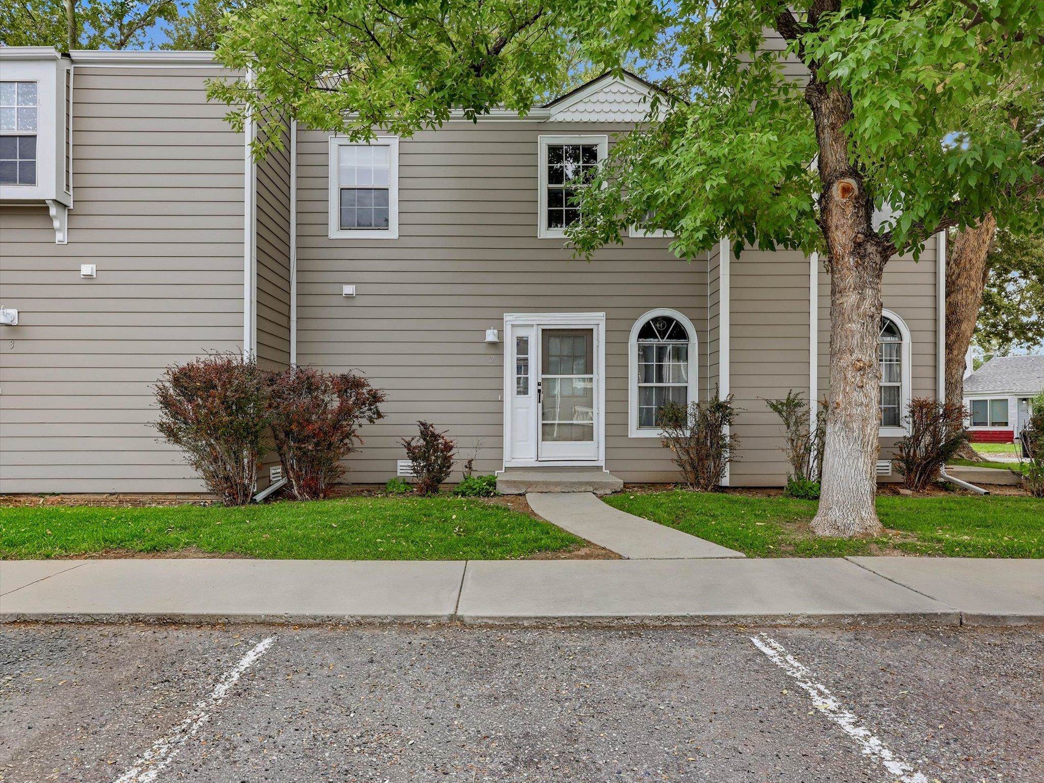 256 Coventry Place Property Photo 1